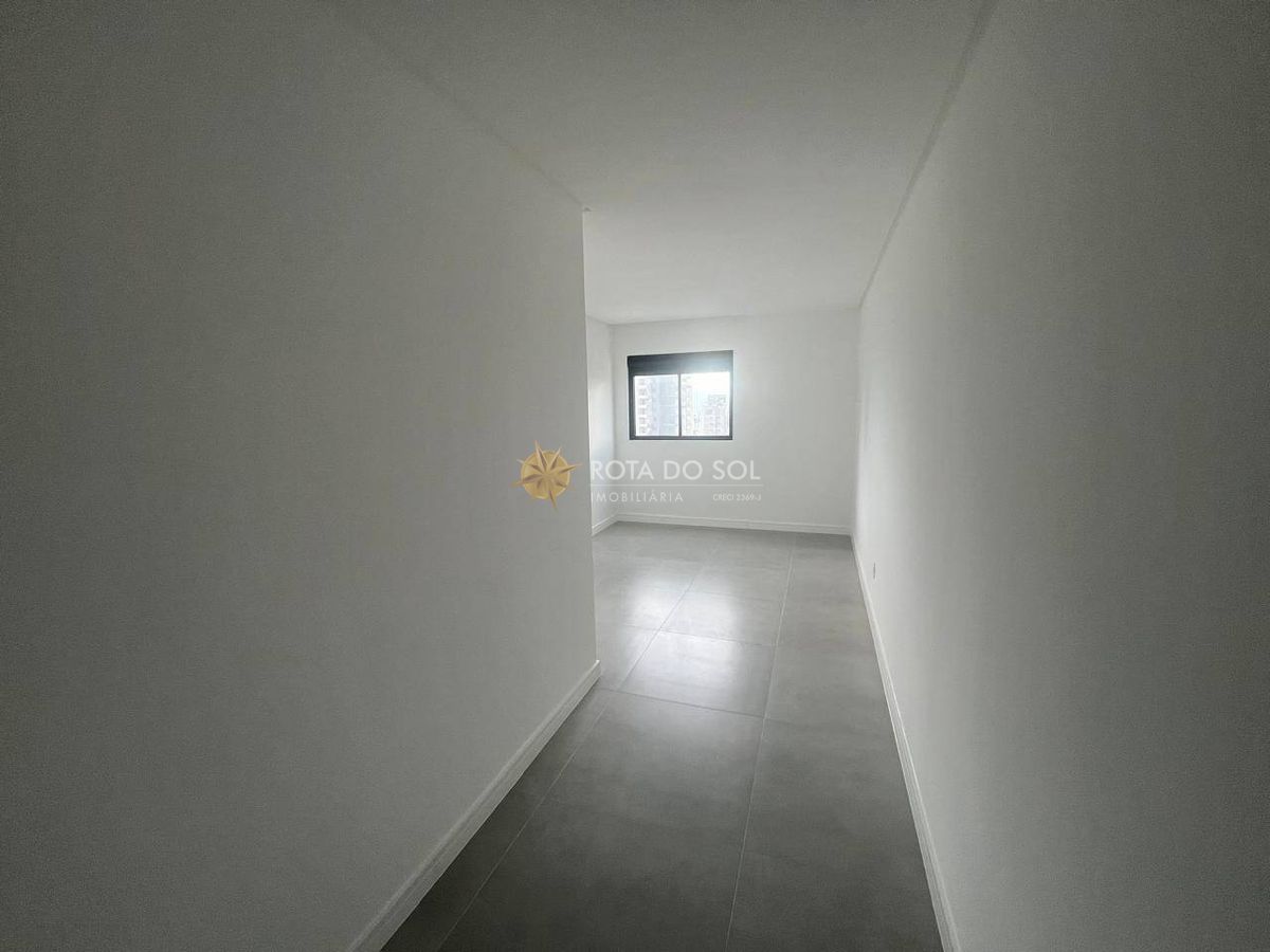 Diamond Tower Apartamento 4 Suítes e 3 Vagas em Meia Praia Itapema SC