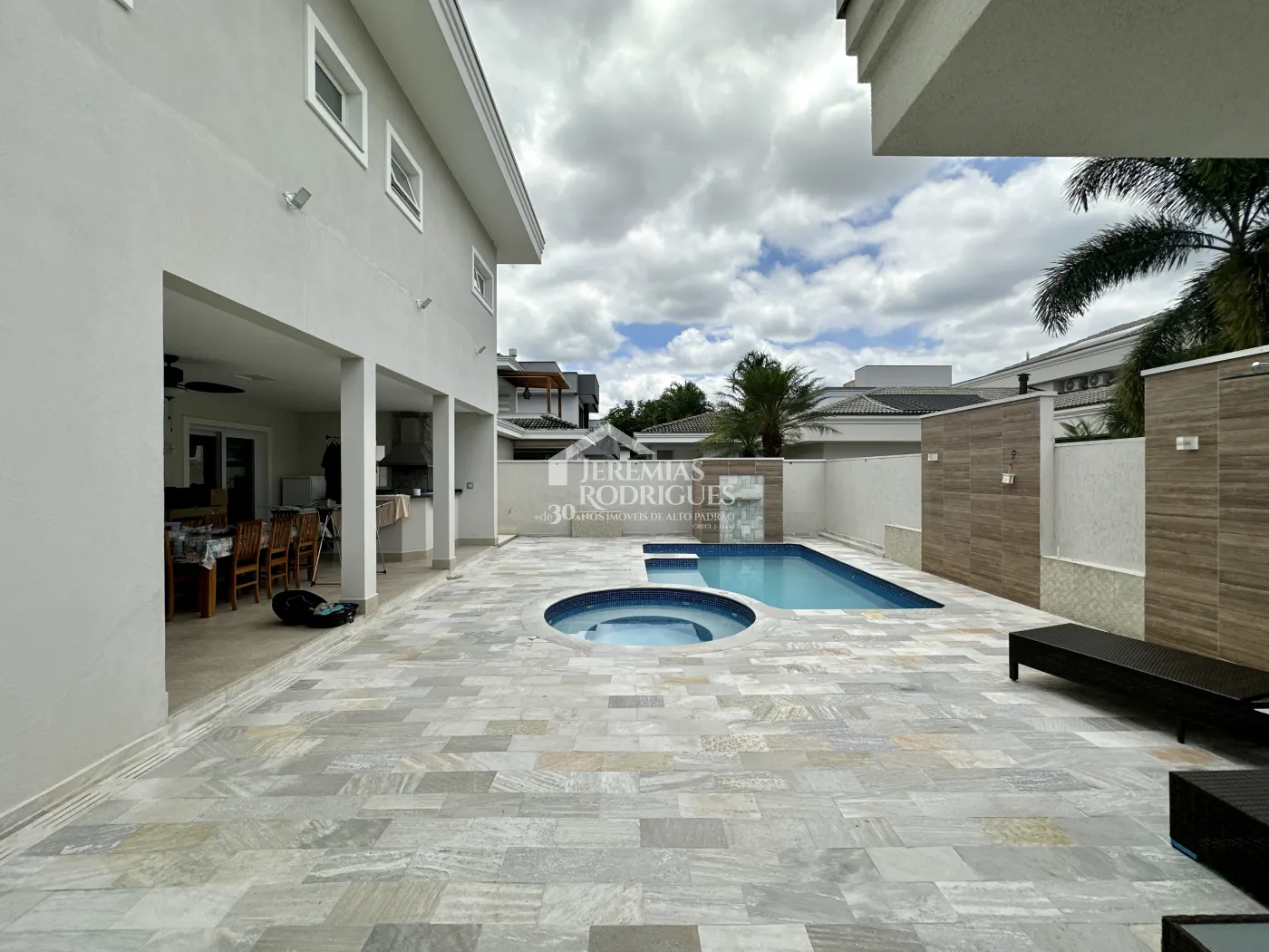 Casa com 4 dormitórios, 369 m² - Condomínio Terras de San Marco - Taubaté/SP.