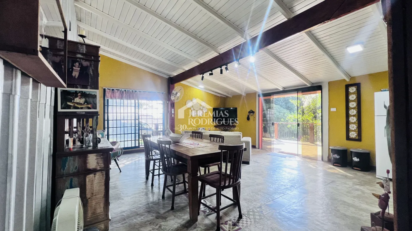 Chácara com 3 dormitórios, 500 m² - Cidade de Deus - Taubaté/SP