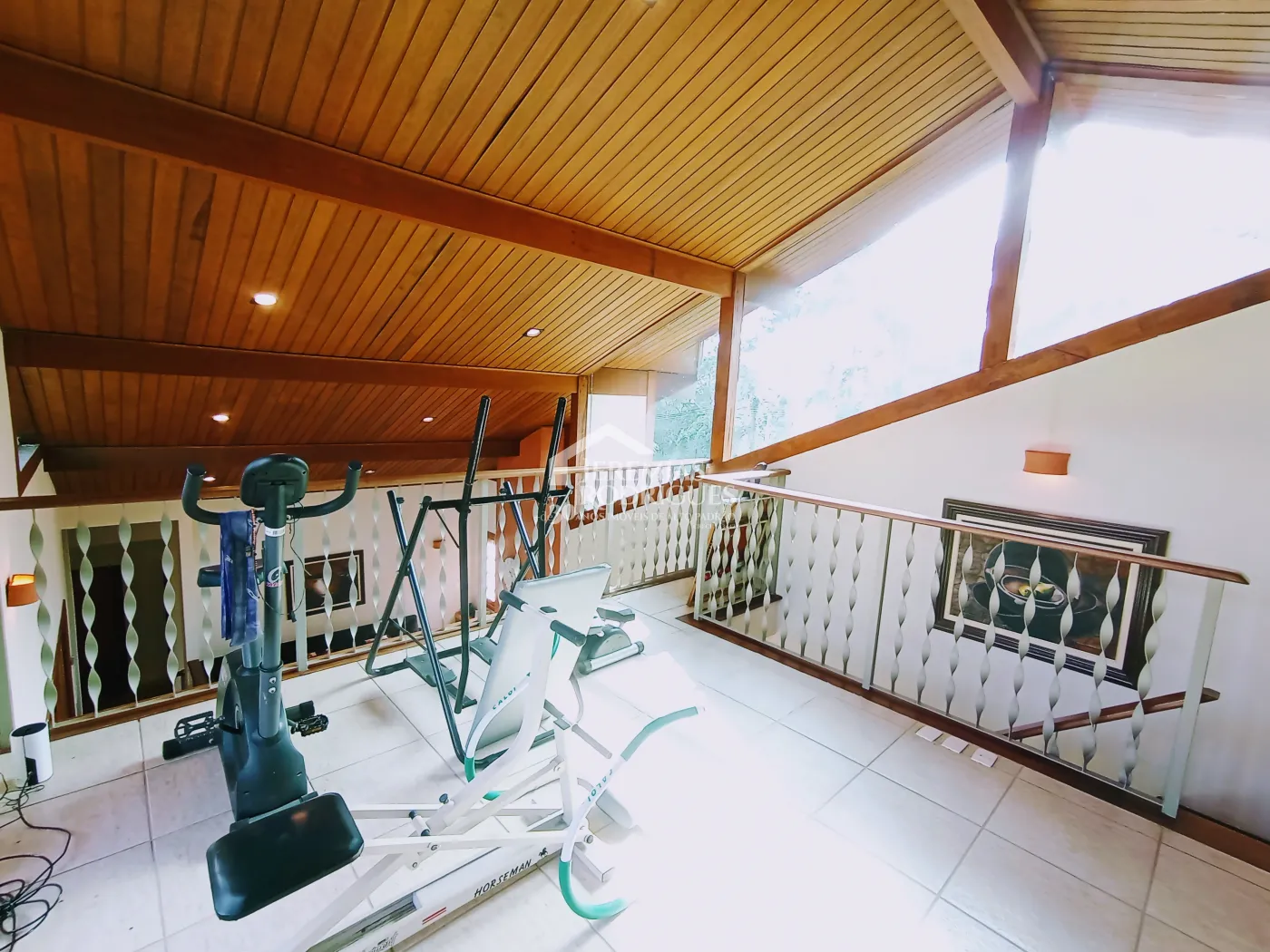 Casa à venda com 3 dormitórios no Condomínio Chácaras Cataguá em Taubaté/SP