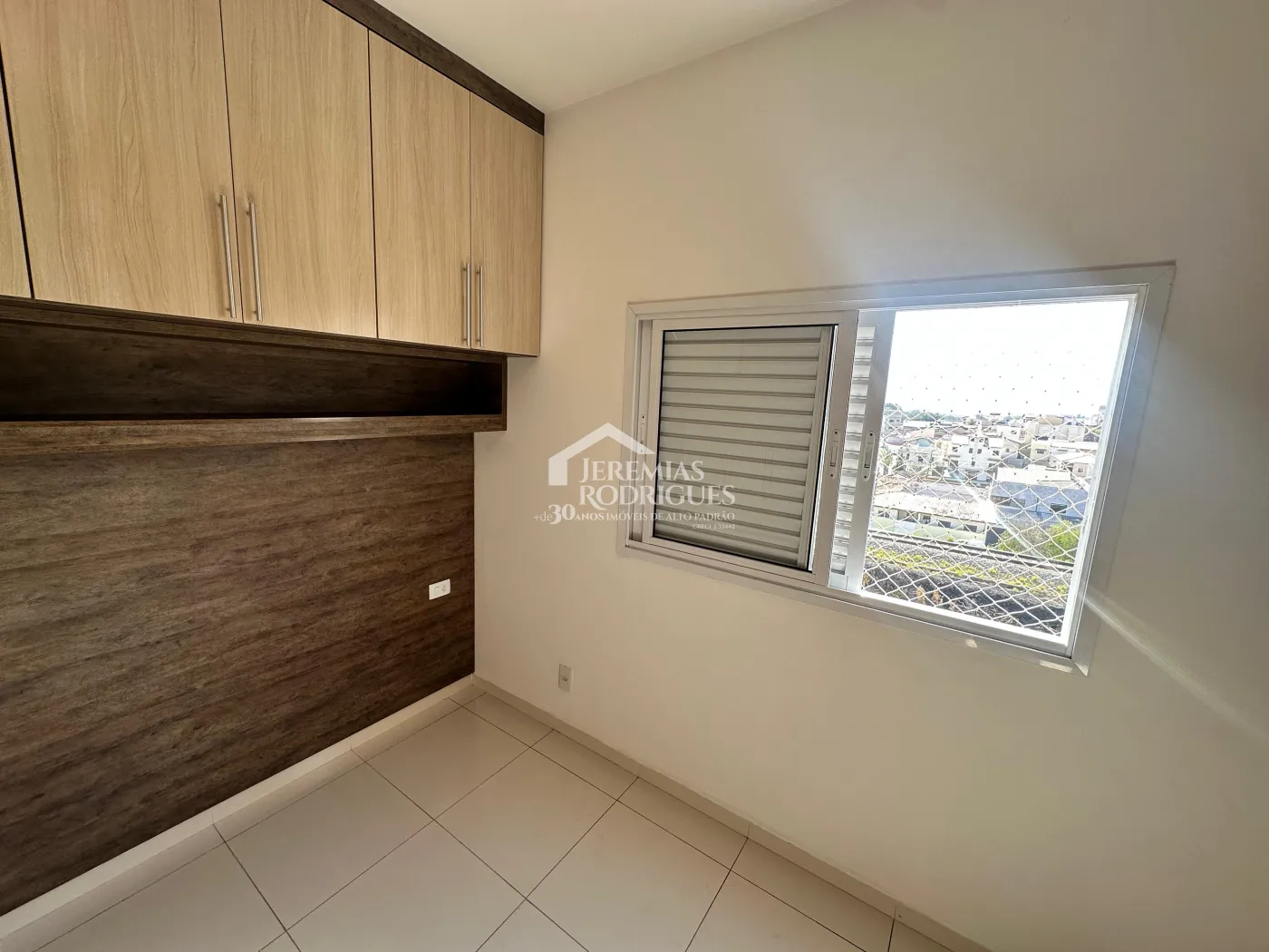 Apartamento para locação com 2 dormitórios, 69 m² - Edifício Embaúba - Pindamonhangaba/SP.