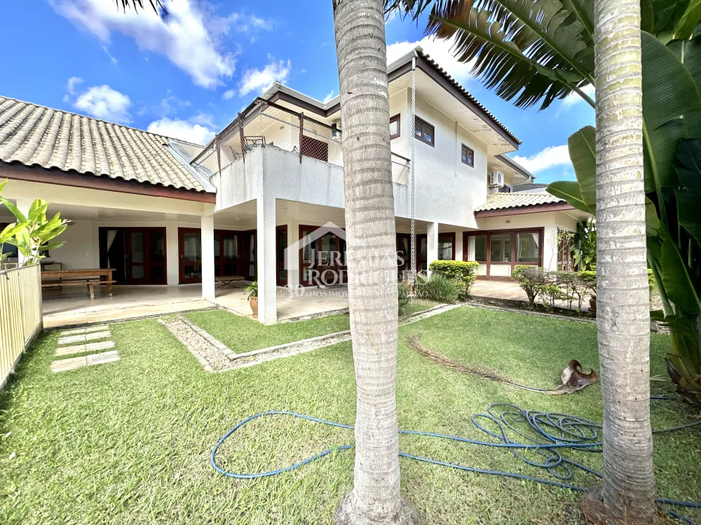 Casa com 4 quartos, 617 m² - Condomínio Taubaté Village - Taubaté/SP