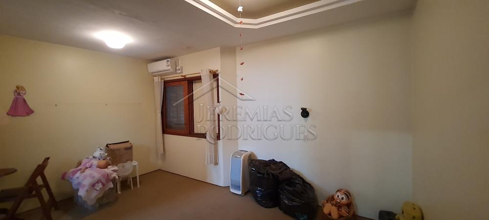 Casa à venda com 4 suítes no bairro Jardim das Nações em Taubaté/SP.