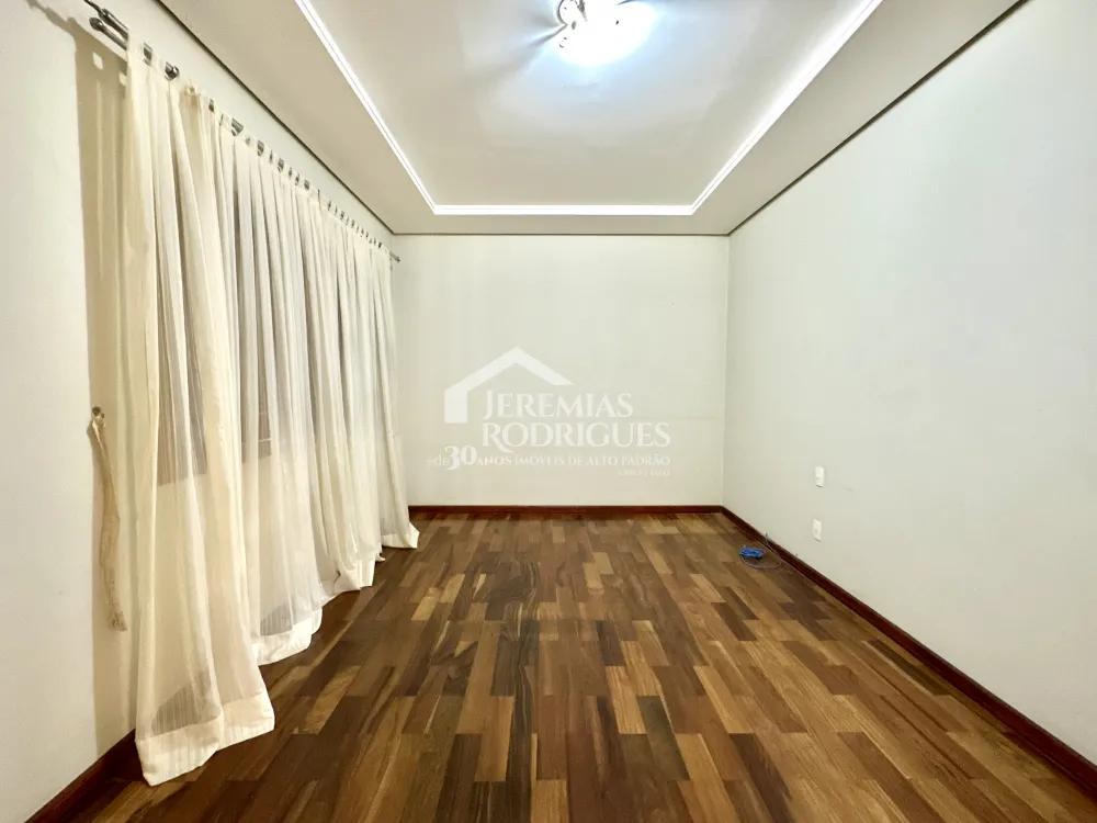 Casa com 4 quartos, 617 m² - Condomínio Taubaté Village - Taubaté/SP