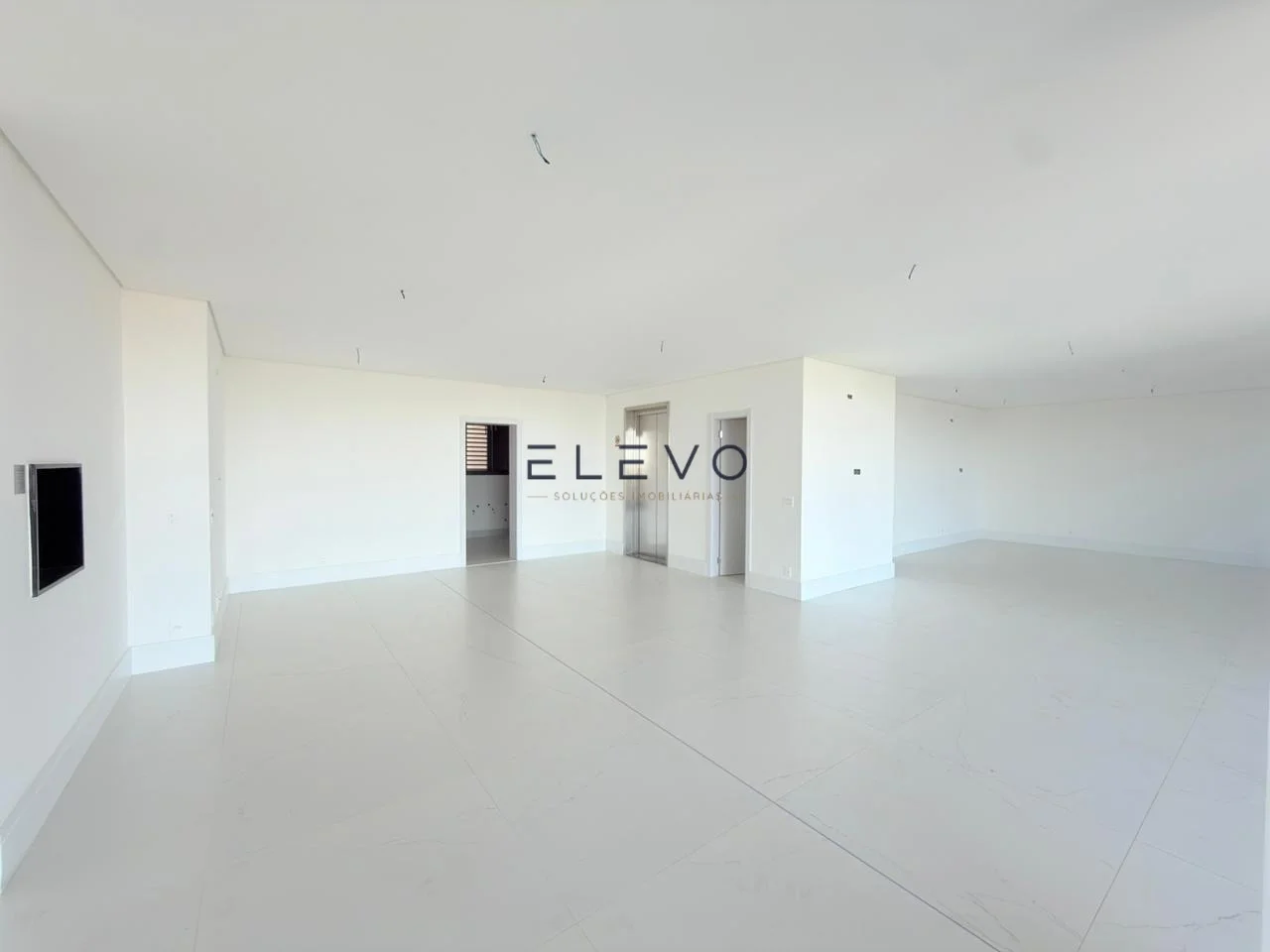 Apartamento à Venda no Plaenge Signature Maringá | 3 Suítes | Proximo a Catedral