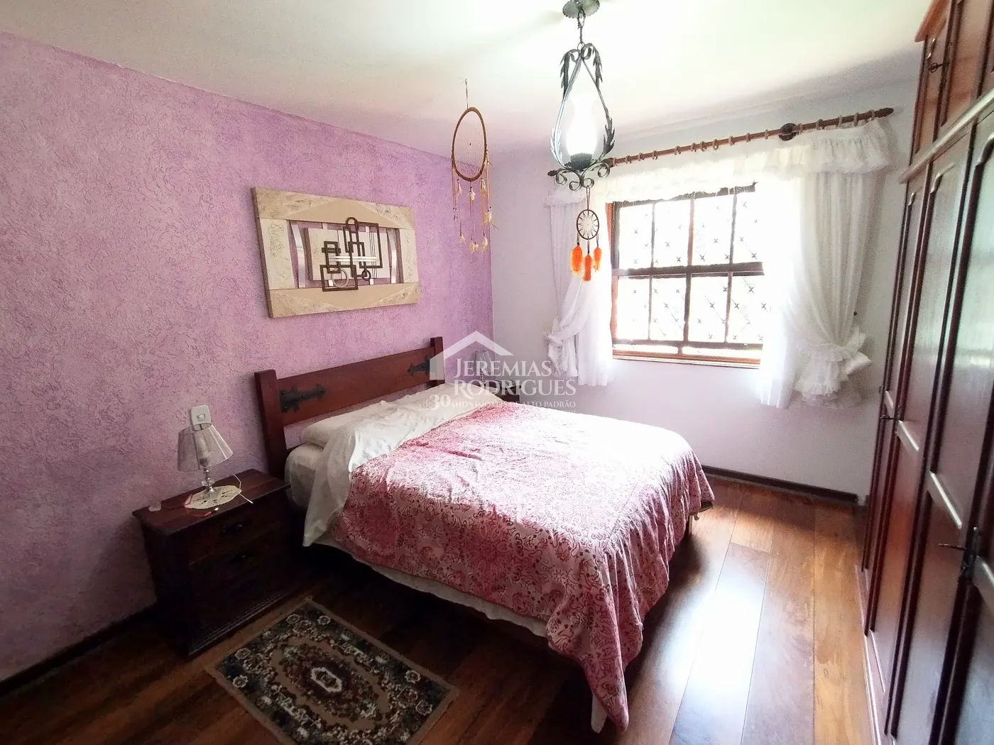 Casa com 4 dormitórios, 265 m² -  Alto do Capivari - Campos do Jordão /SP
