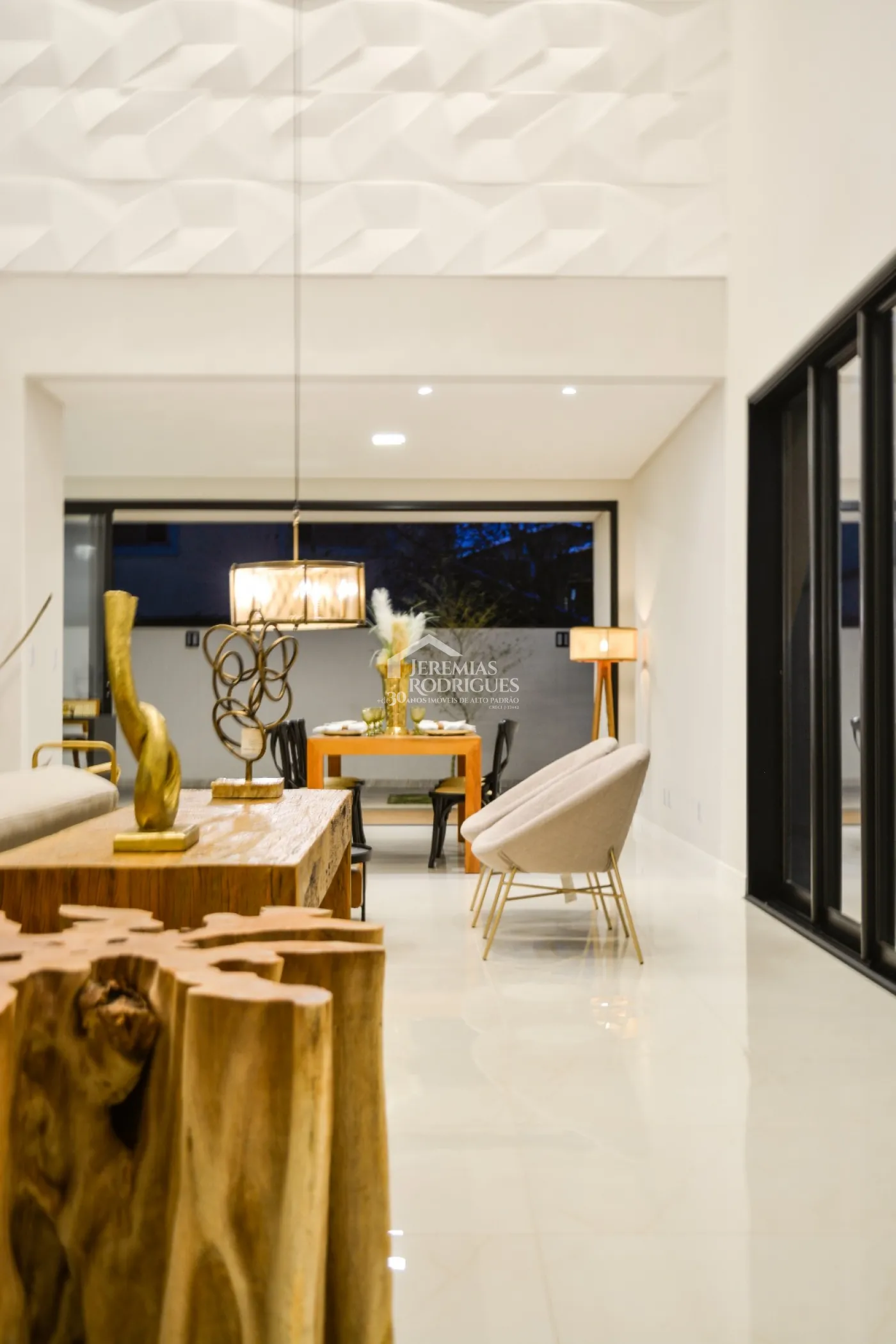 Casa com 4 dormitórios, 245 m² - Condomínio Colinas do Belém - Taubaté/SP
