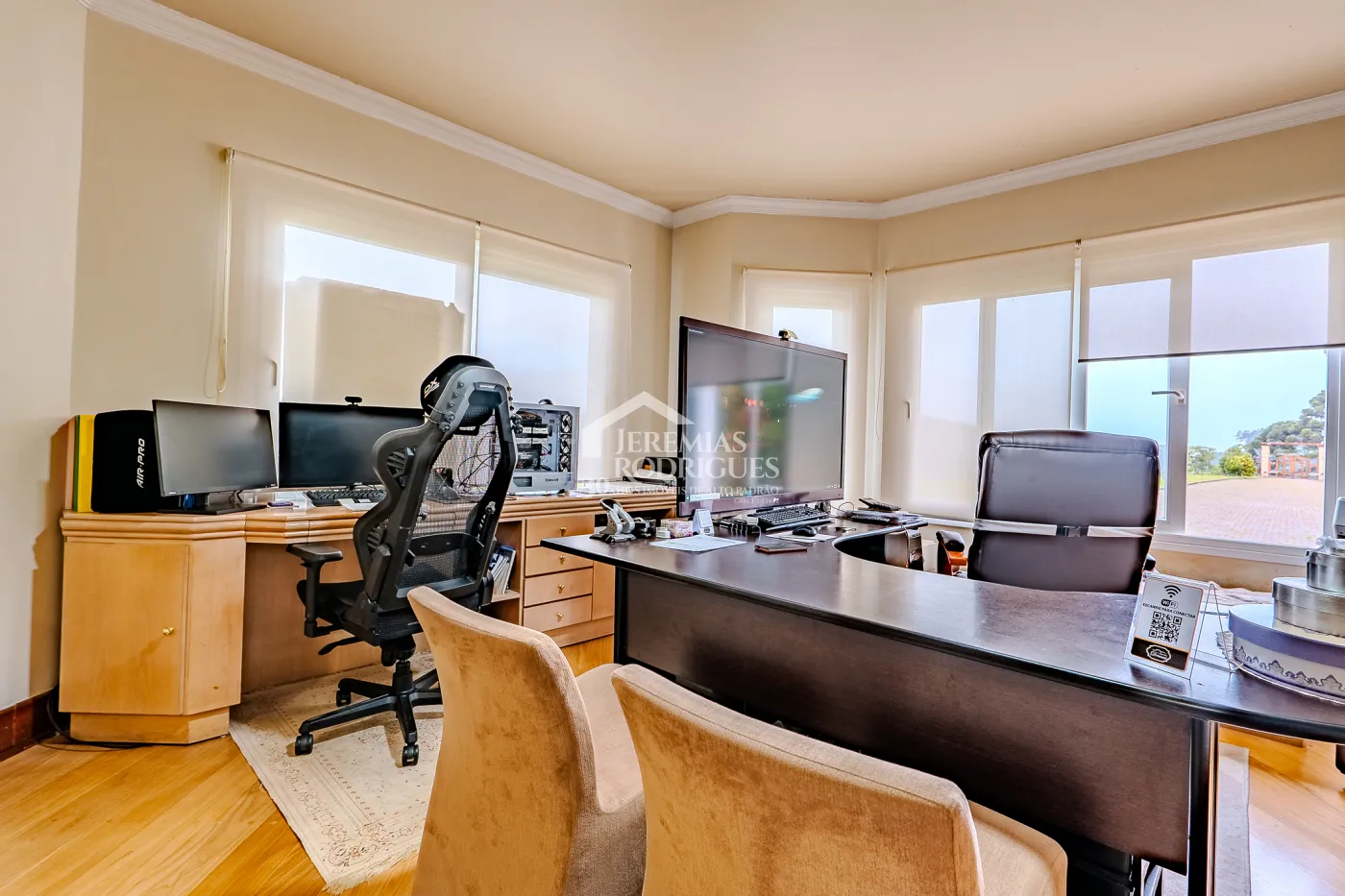 Casa à venda no Parque Pedra do Baú em Campos do Jordão/SP.