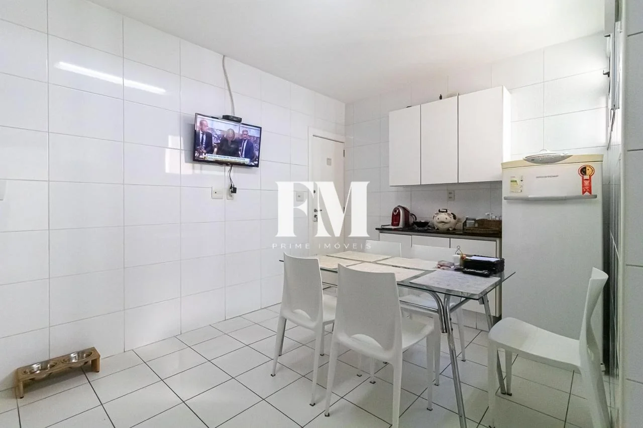 Copacabana! Magnífico Duplex Reformado de 156m² com 2 Vagas na Rua Miguel Lemos - foto 14