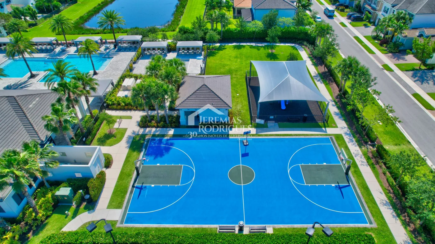 Casa com 4 dormitórios - Condomínio Dakota - Miami/ Flórida