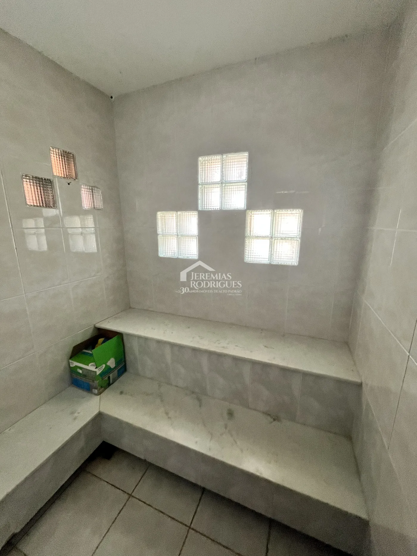 Sobrado com 3 dormitórios, 825 m2 - Residencial Doutor Lessa em Pindamonhangaba/SP