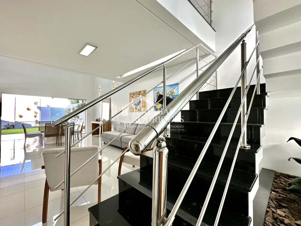 Casa mobiliada para locação no Condomínio Campos do Conde I em Tremembé/SP. 