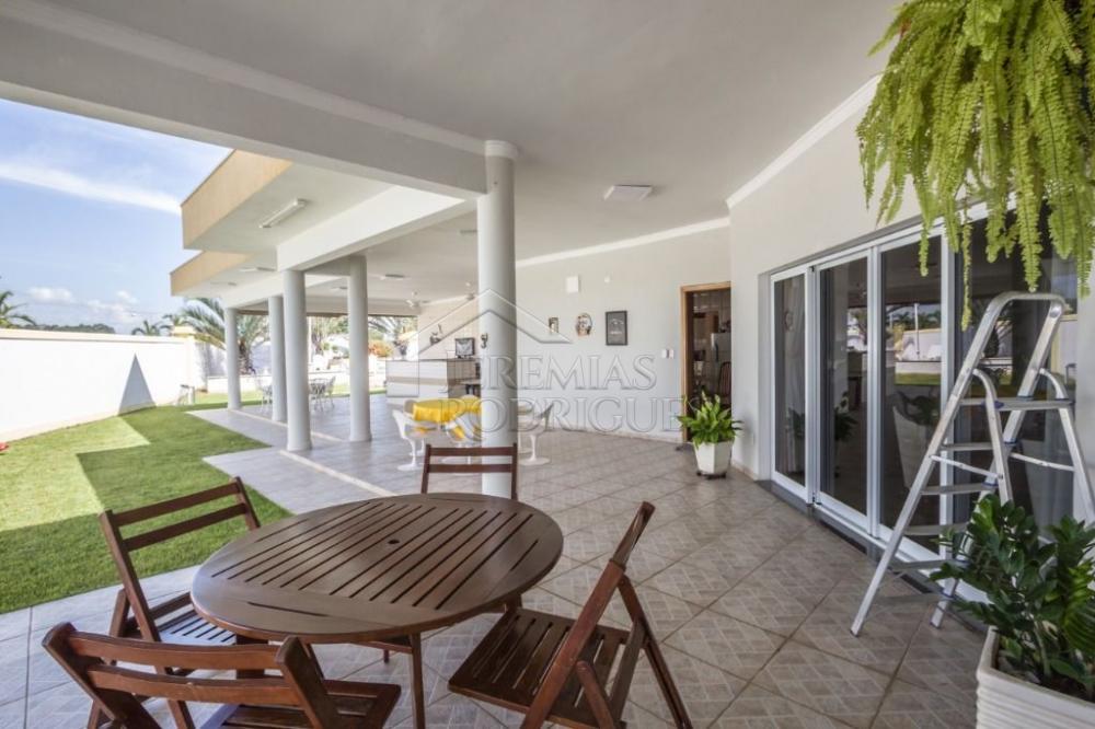 Casa à venda por R$ 2.500.000,00 - Pindamonhangaba/SP