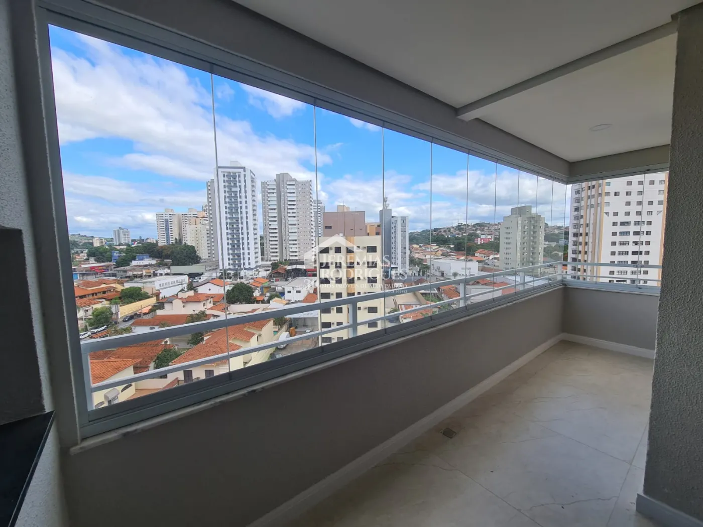 Apartamento com 3 suítes, 130 m² - Edifício Jardins Residence - Taubaté/SP.