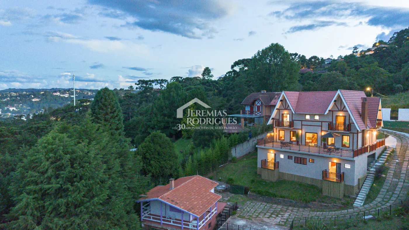 Pousada com 10 suítes, 518 m² - Recanto das Araucárias - Campos do Jordão/SP.