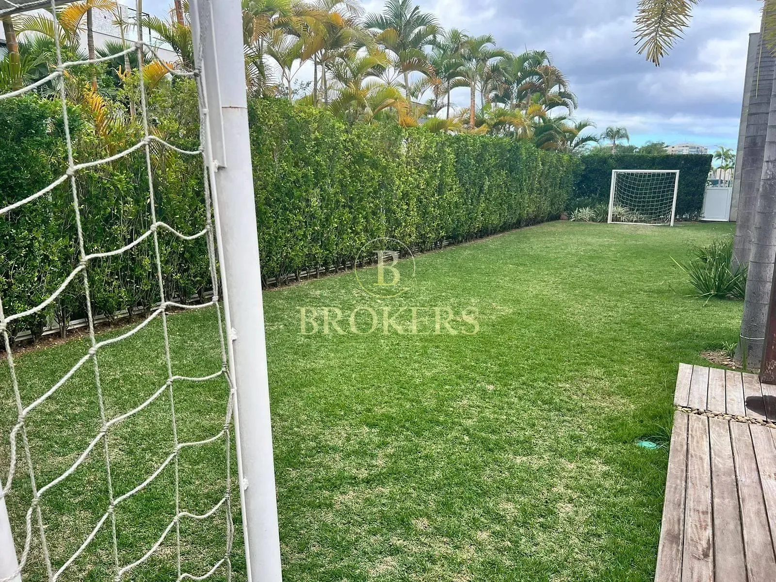 Luxo e sofisticação no Alphaville: Casa triplex mobiliada com 6 suítes, SPA e campo de futebol priv — foto 15
