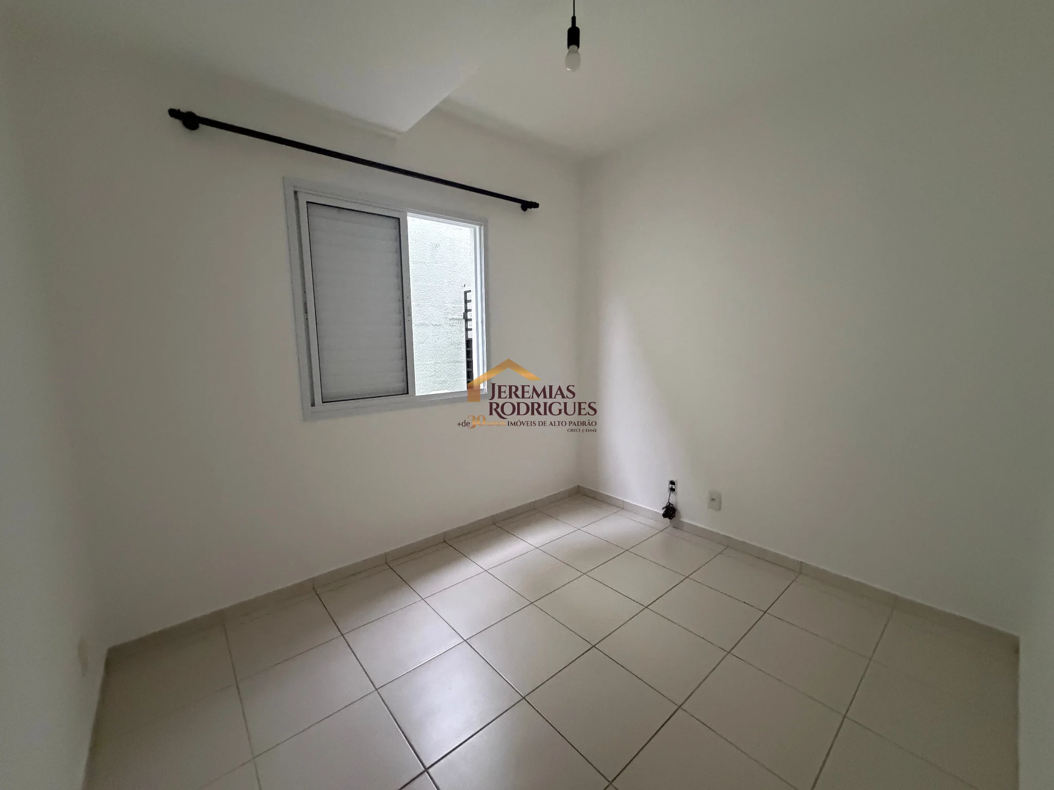 Casa para locação no Condomínio Residencial Jardins em Pindamonhangaba/SP. - foto 5