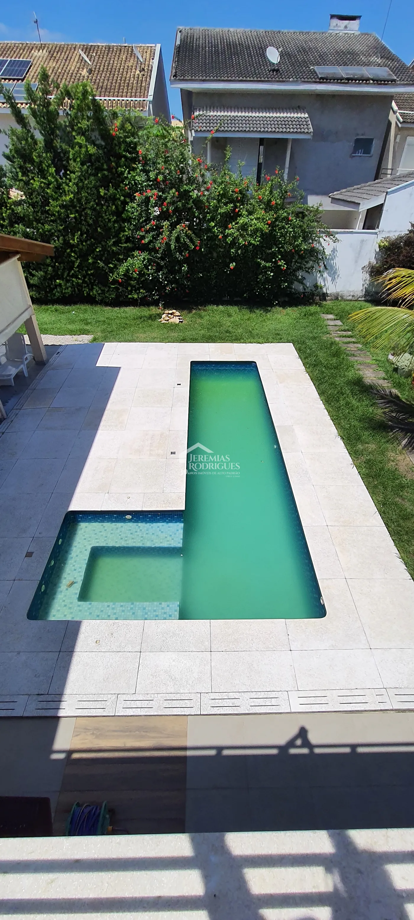 Casa com 3 suítes para venda no Condomínio Campos Do Conde II Versailles em Tremembé/SP