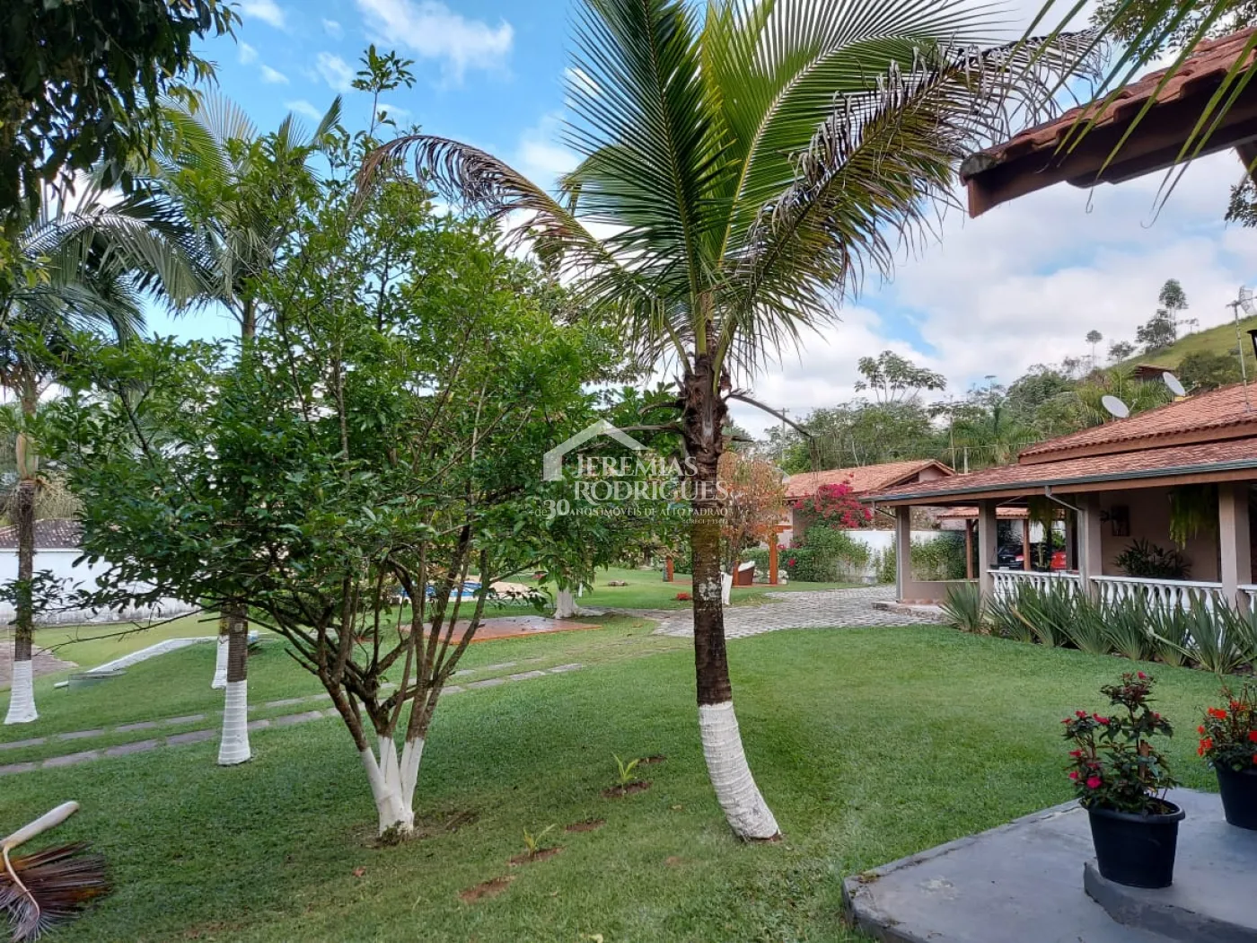 Rural misto à venda por R$ 1.800.000,00 - Pindamonhangaba/SP