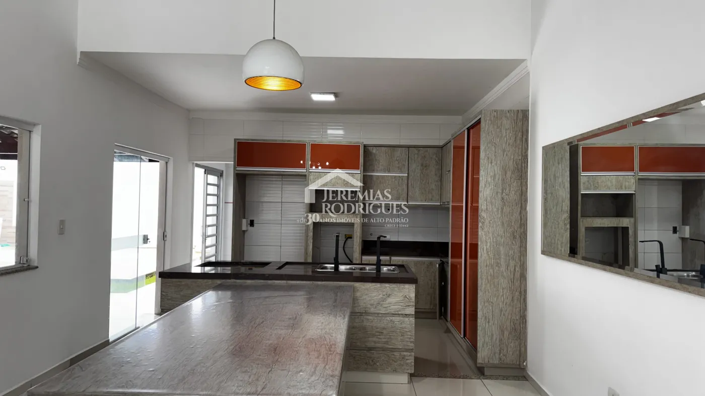 Casa com 3 dormitórios, 240 m², à venda por R$ 1.300.000- Nossa Senhora do Perpétuo Socorro - Pindamonhangaba/SP