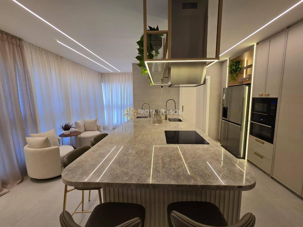 Impéria del Mare Apartamento com 4 Suítes e 3 Vagas na Meia Praia — foto 3