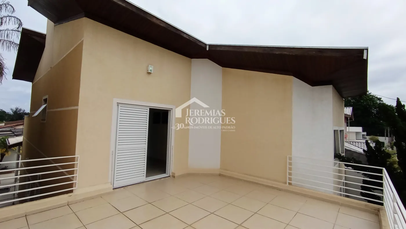 Casa para venda e locação com 4 dormitórios no Condomínio Jatobá em Tremembé/SP.