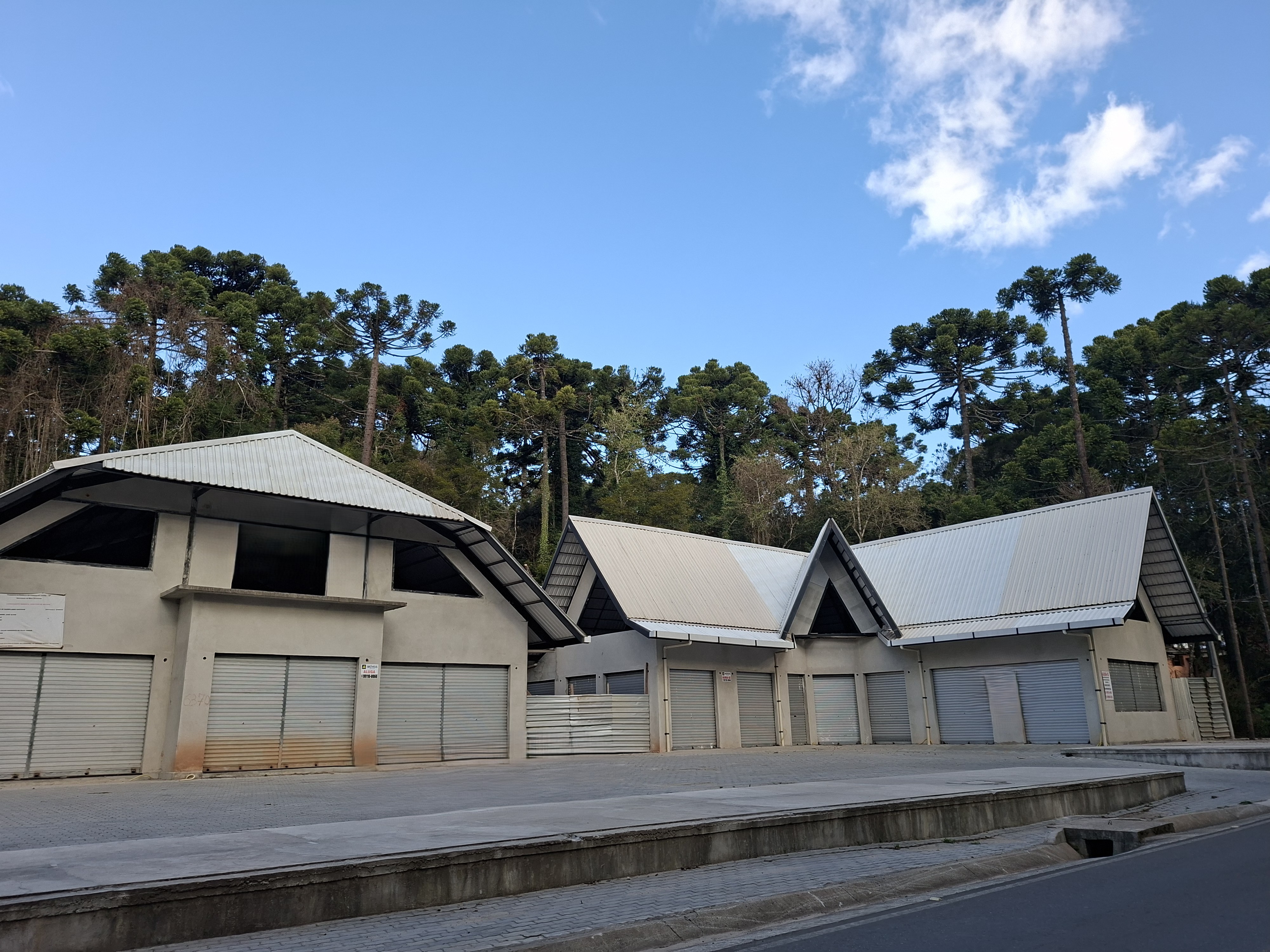 Galpão para locação, 300 m² no bairro Descansópolis em Campos do Jordão/SP.