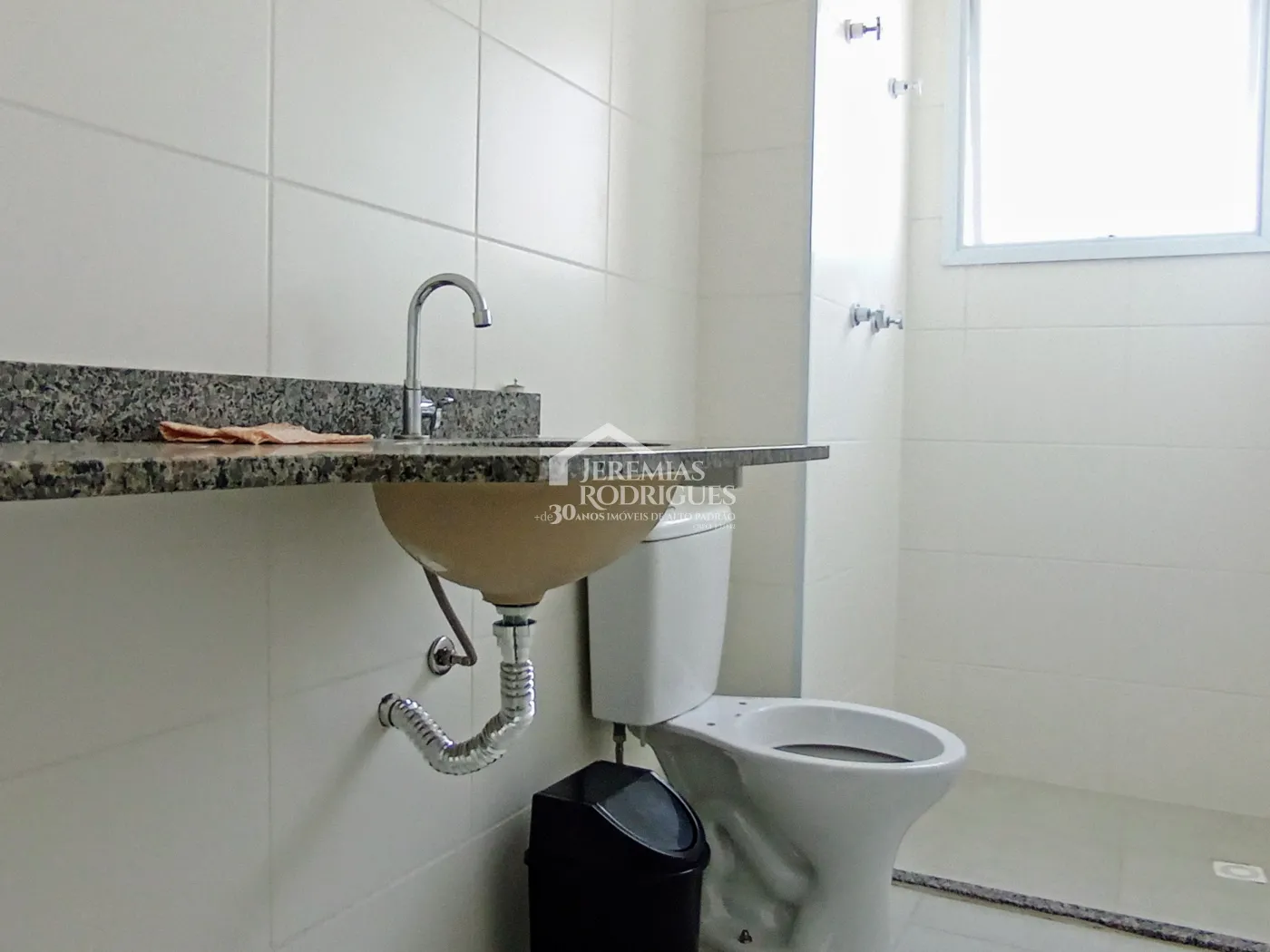 Apartamento à venda com 2 dormitórios, 81 m² no Condomínio Syrah Residence em Taubaté/SP.