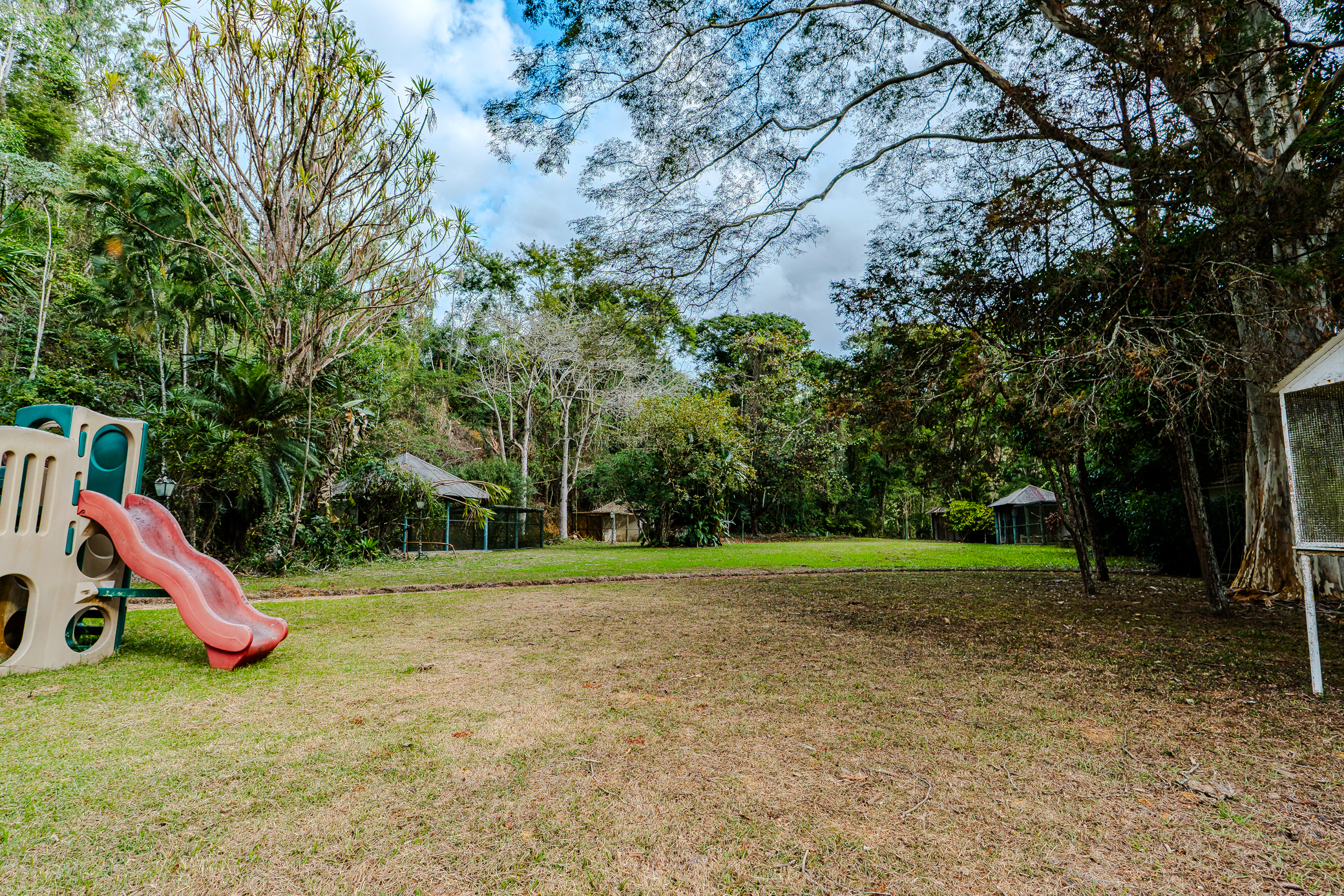 Haras à venda com 291 hectares em Arapeí/SP.