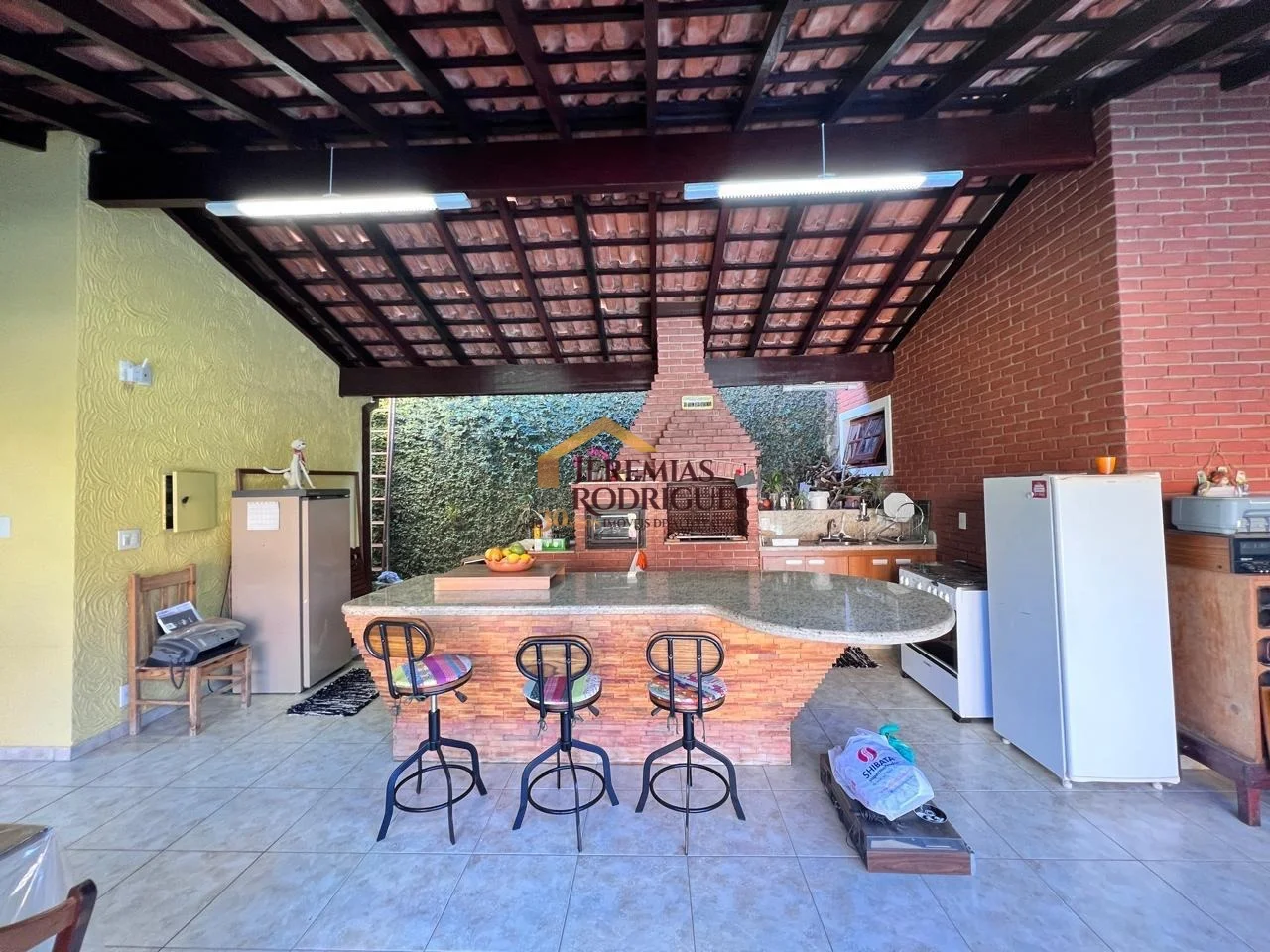 Casa à venda no bairro Jardim Residencial Doutor Lessa em Pindamonhangaba/SP.