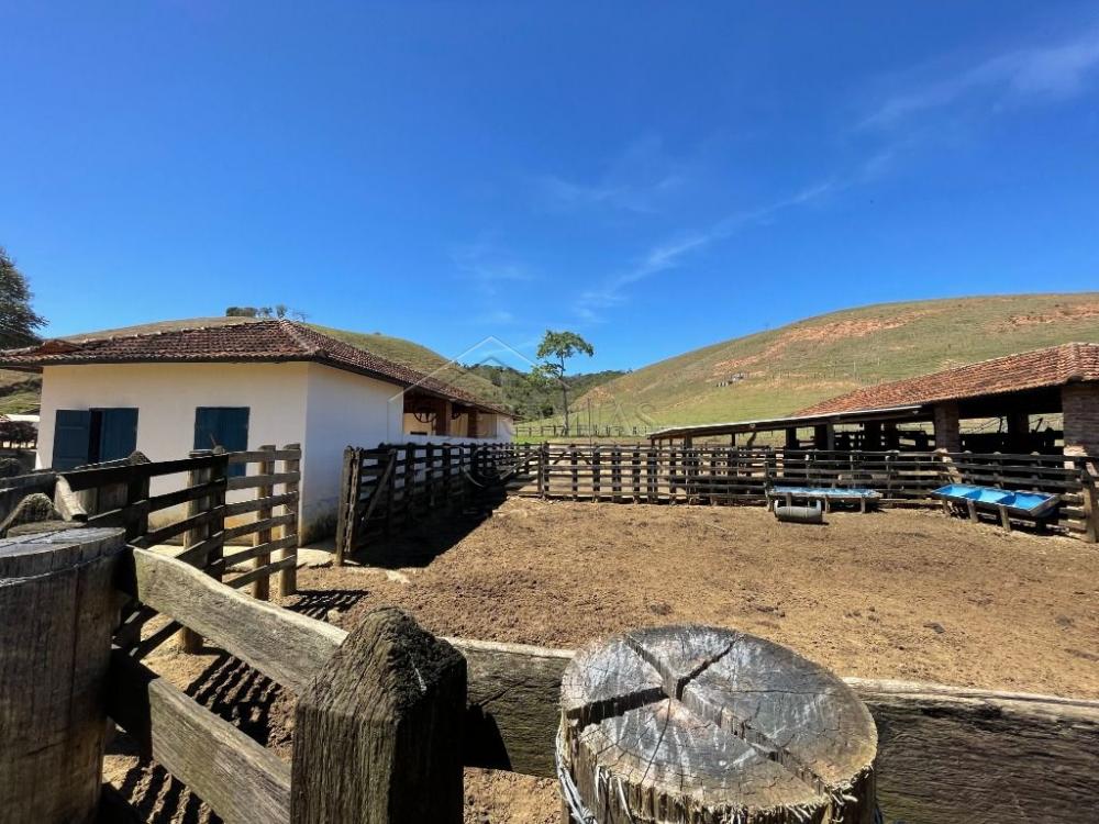 Fazenda com 2 quartos, 2.553.500 m², à venda por R$ 5.800.000- Lorena - Lorena/SP