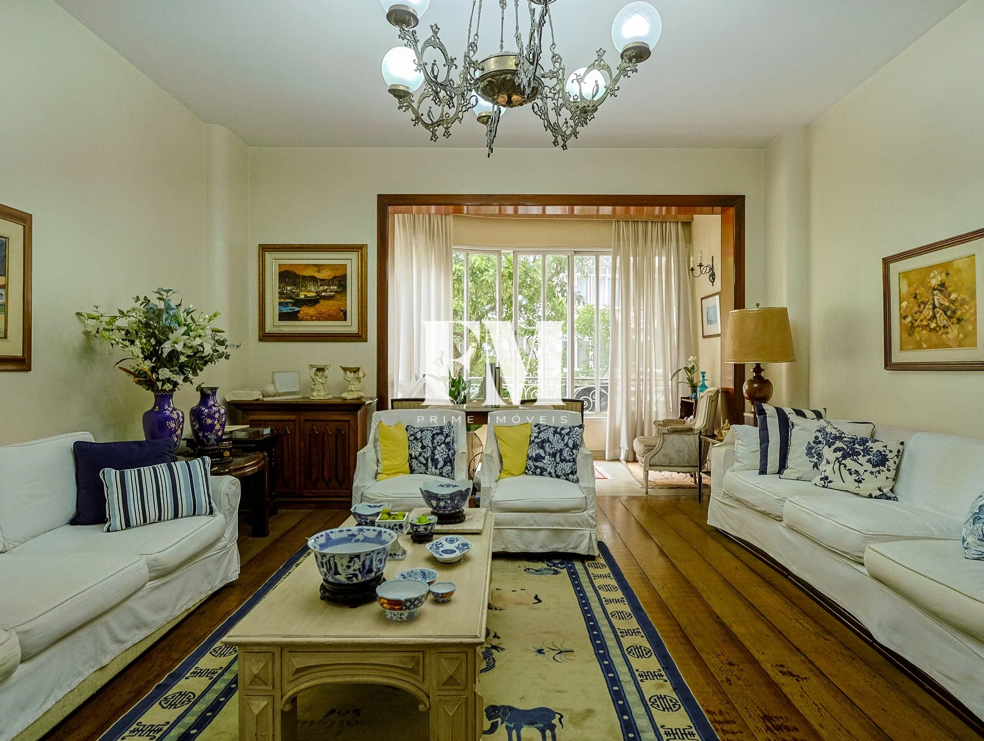 Copacabana | Rua Bolívar | 3 Quartos | 220m² com Vaga.