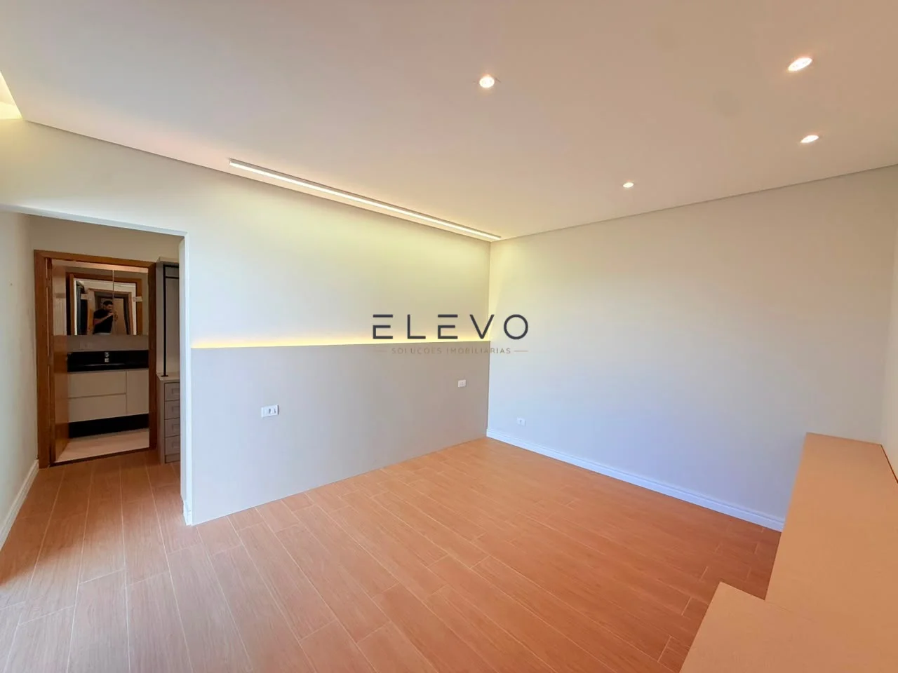 Casa Alto Padrão à Venda no Jardim Itália | 3 Suítes, Piscina Aquecida e Móveis Planejados