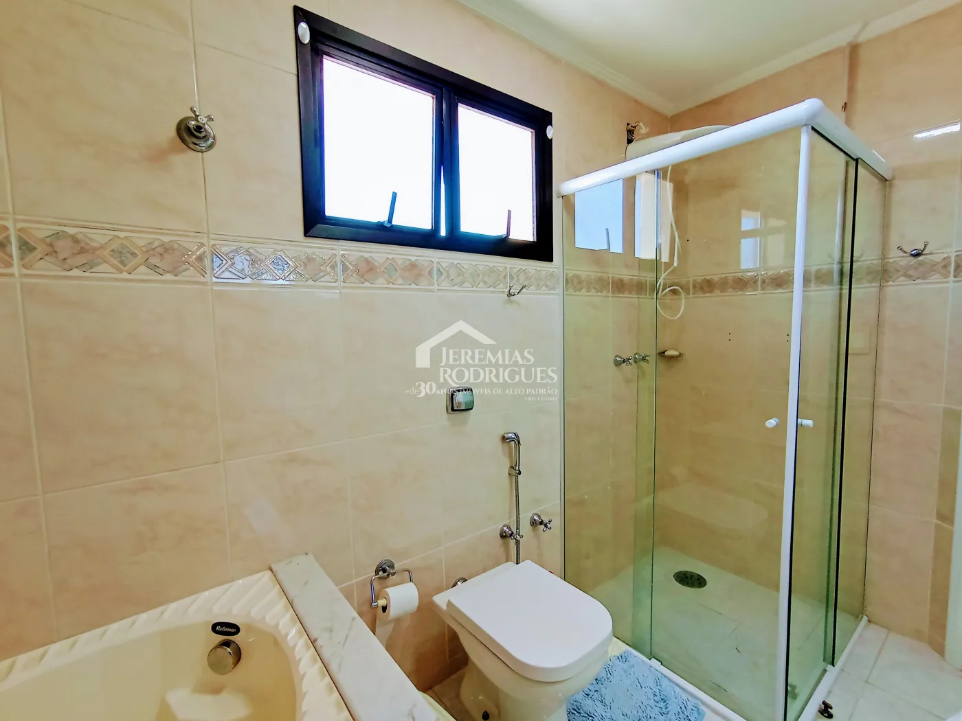 Apartamento para venda com 2 suítes no Edifício Rosa Abirached em Taubaté/SP