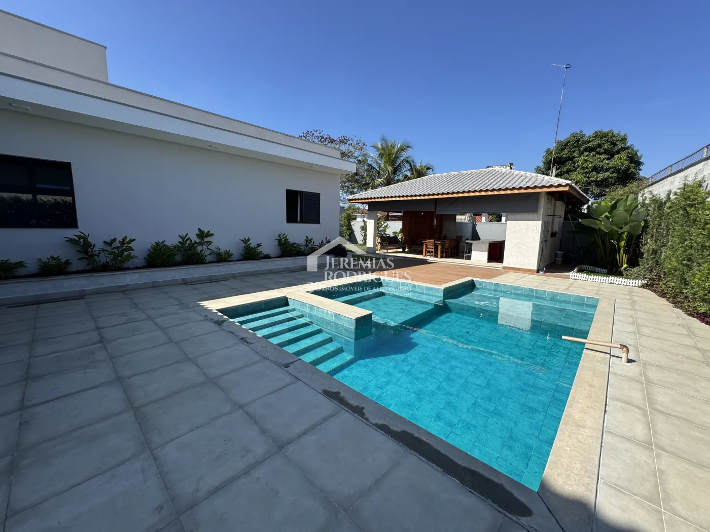 Casa à venda com 4 quartos no Condomínio Village Paineiras em Pindamonhangaba/SP