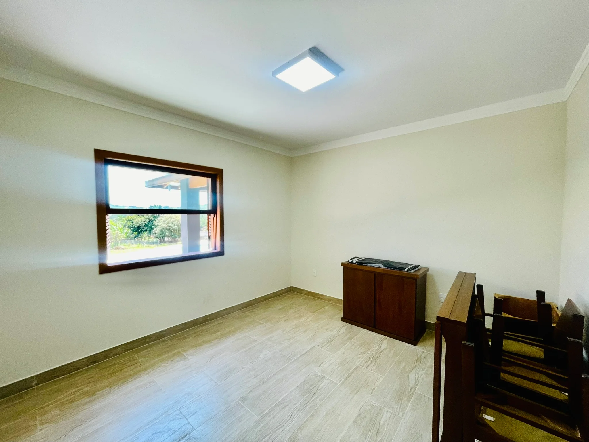 Casa à venda com 4 dormitórios no Condomínio Chácaras Cataguá em Taubaté/SP