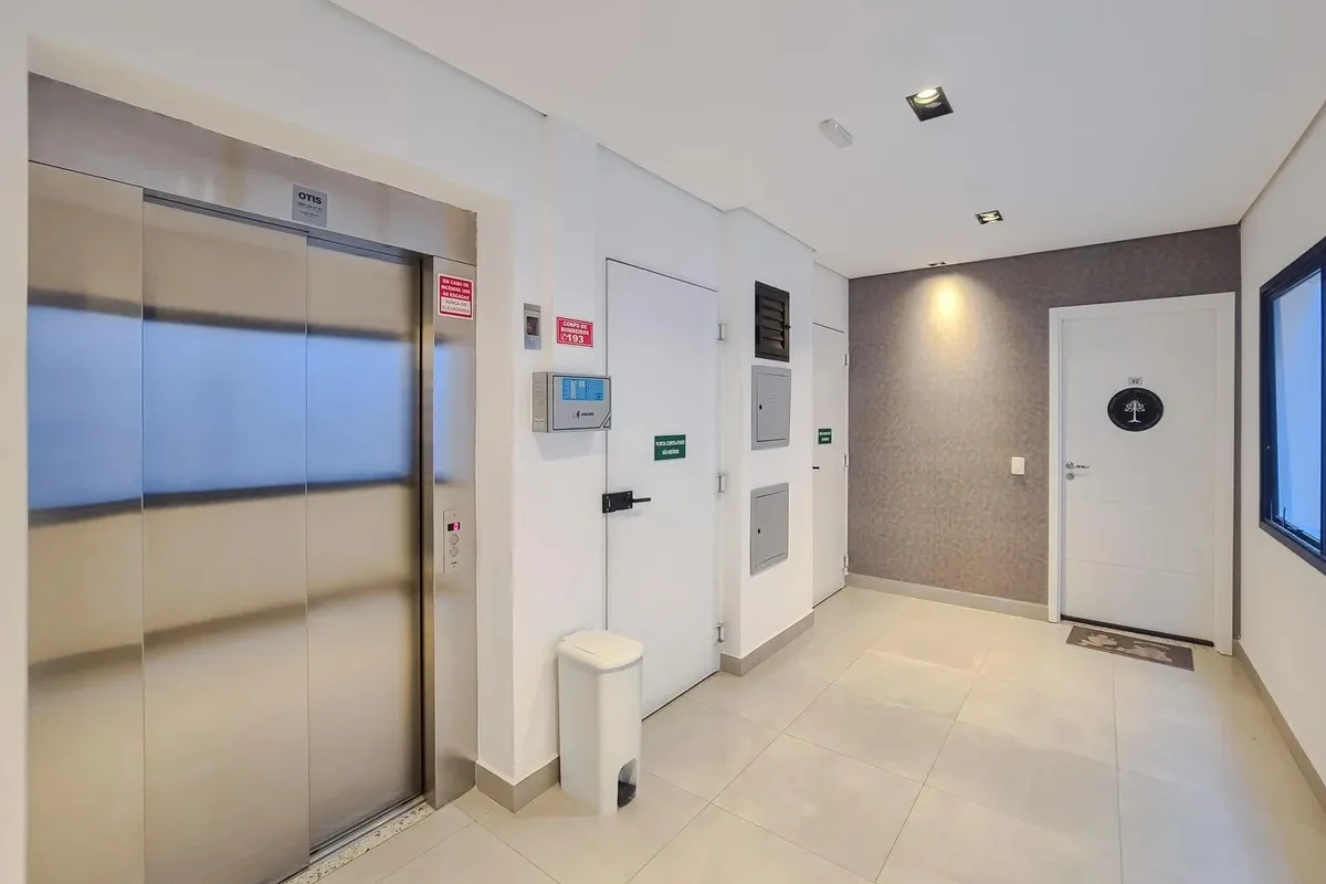 Oportunidade no Centro de SBC: Apartamento Moderno de 74m², 2 Suítes, Varanda Gourmet e 2 Vagas Livres – Abaixo do Valor de Avaliação!