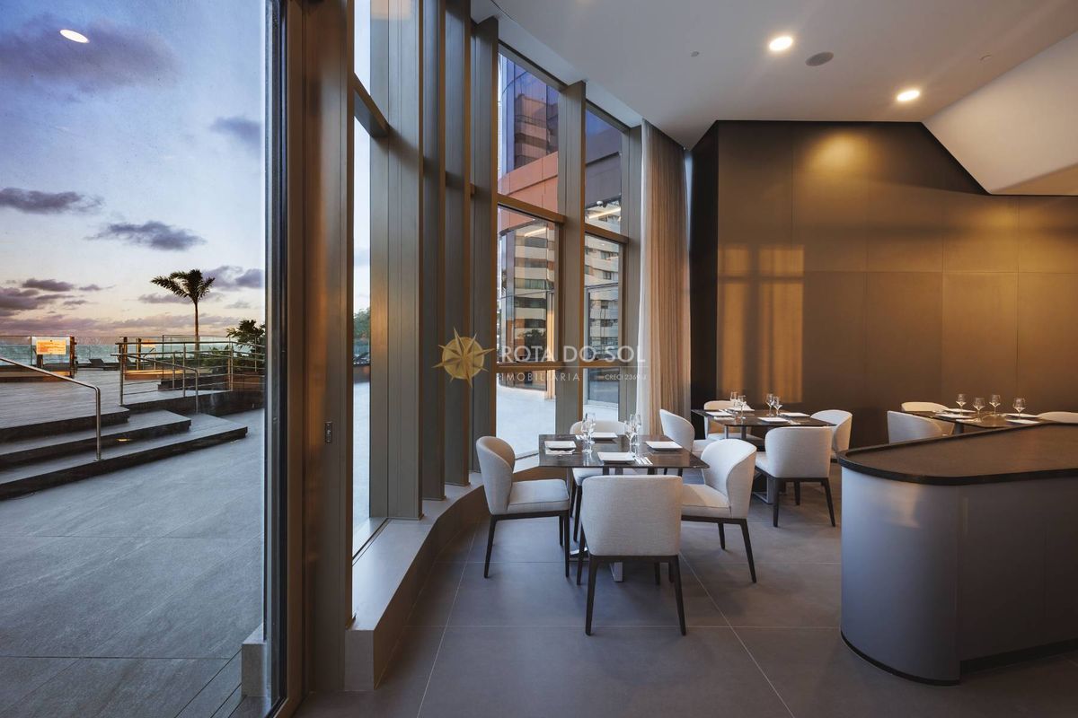 Yachthouse Apartamento Alto Padrão 4 Suítes no Centro de Balneário Camboriú SC