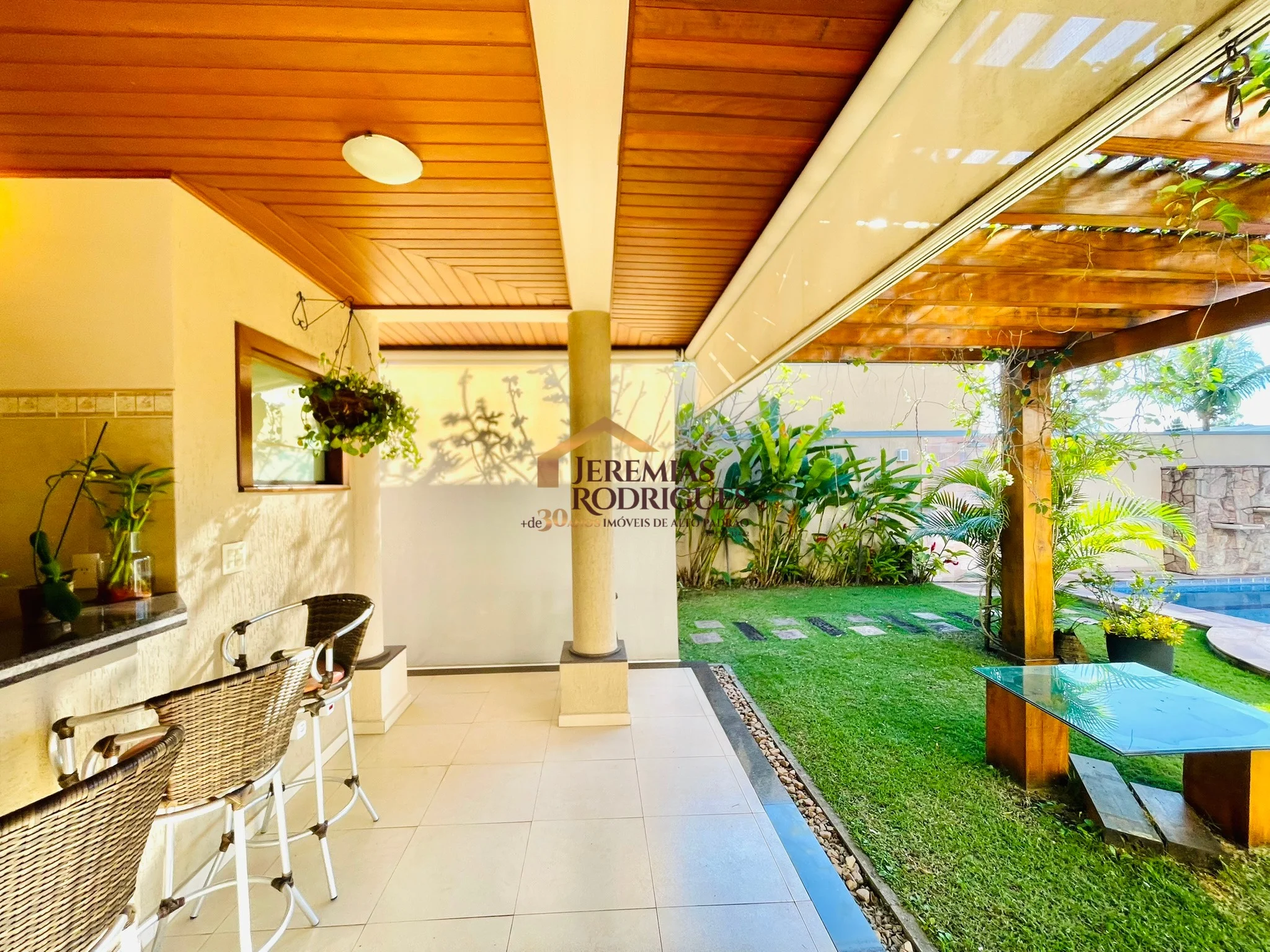 Casa para locação e venda no Taubaté Village em Taubaté/SP.