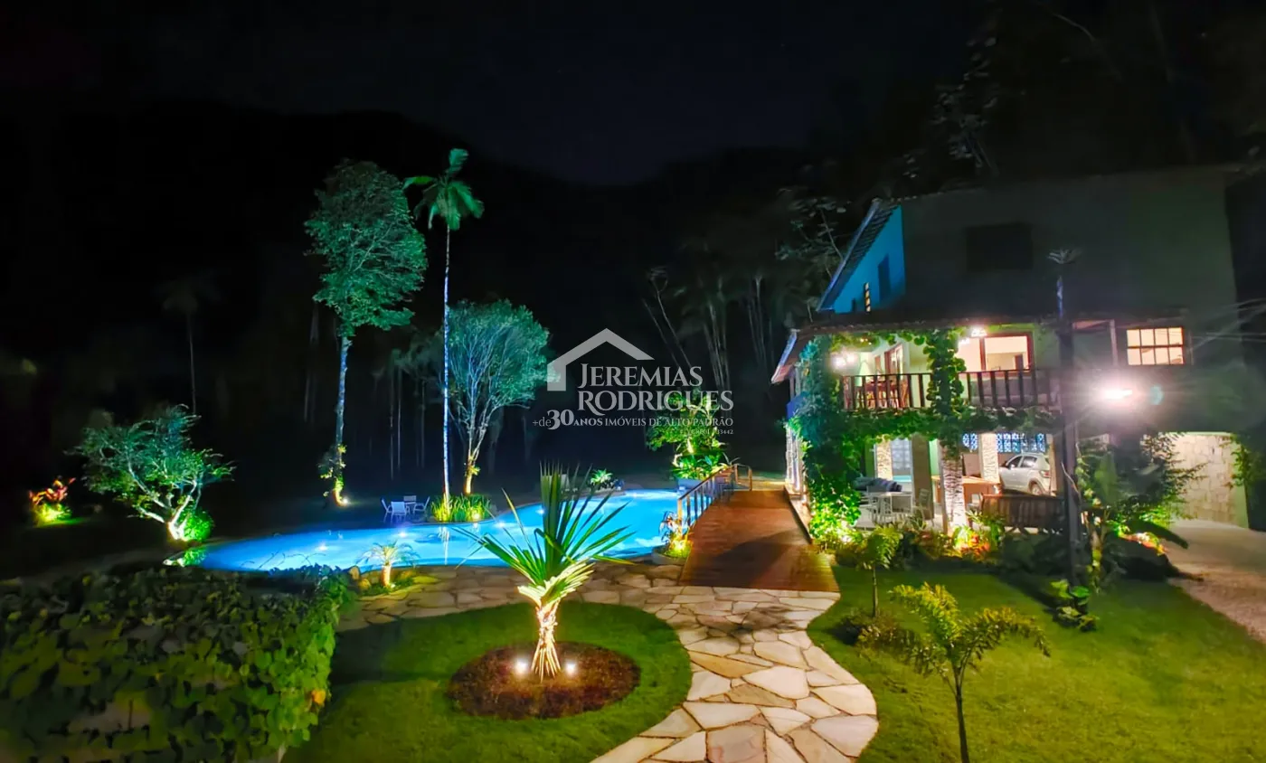 Casa com 3 dormitórios, 350 m² - Ubatumirim - Ubatuba/SP