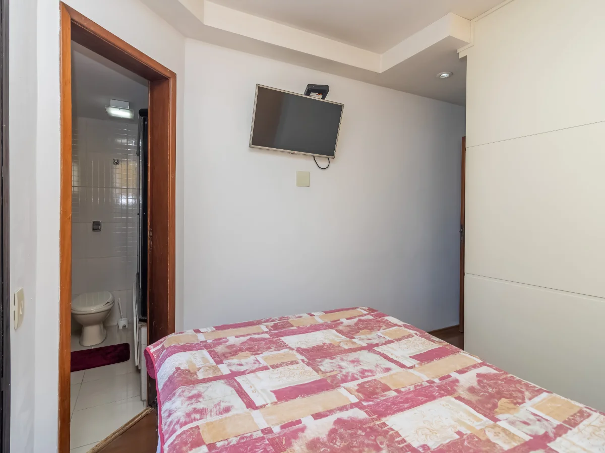 Apartamento 98 m² | 3 dormitórios | 950 m do metrô Praça da Árvore