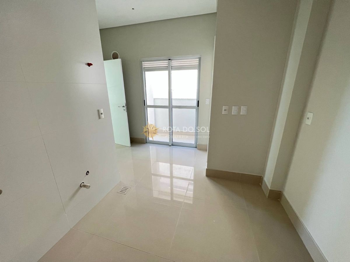 Palazzo del Mare Apartamento Frente Mar 4 Suítes na Meia Praia — foto 17