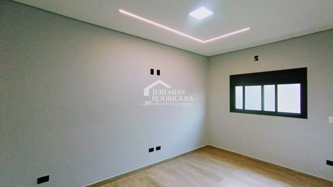 Casa à venda com 3 dormitórios no Condomínio Pérola do Vale em Tremembé/SP.