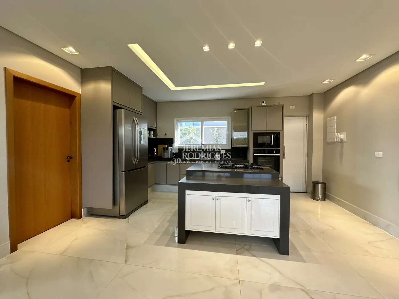 Casa com 3 suítes, 329 m² - Condomínio Ouro Ville - Taubaté/SP.