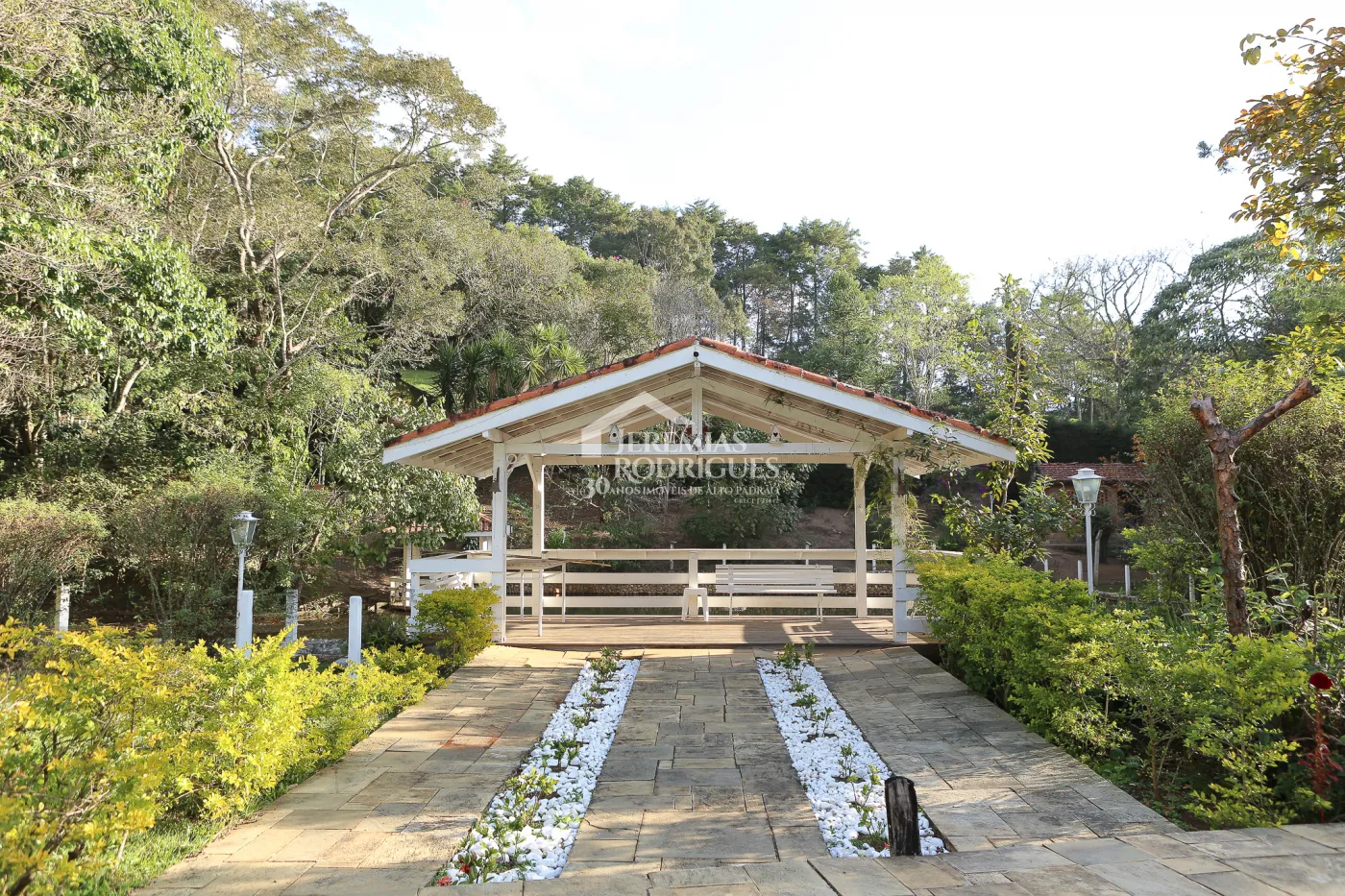 Chácara à venda no bairro do Sapucaí, em Sapucaí-Mirim/MG.