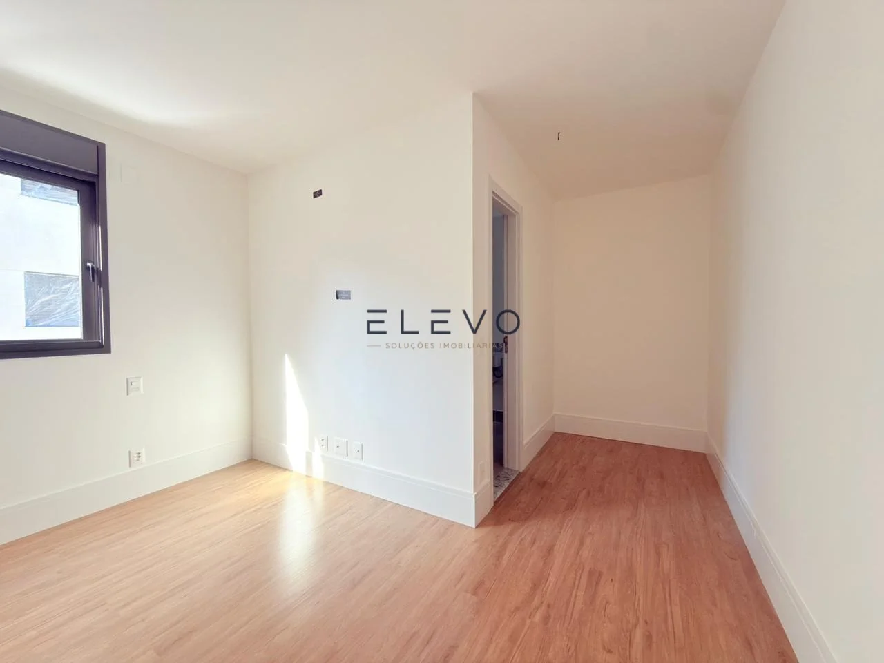 Apartamento à Venda no Plaenge Signature Maringá | 3 Suítes | Proximo a Catedral
