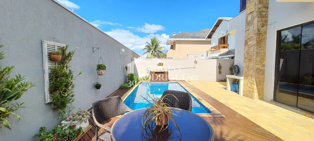 Casa com 3 dormitórios, 350 m² - Condomínio Taubaté Village - Taubaté/SP