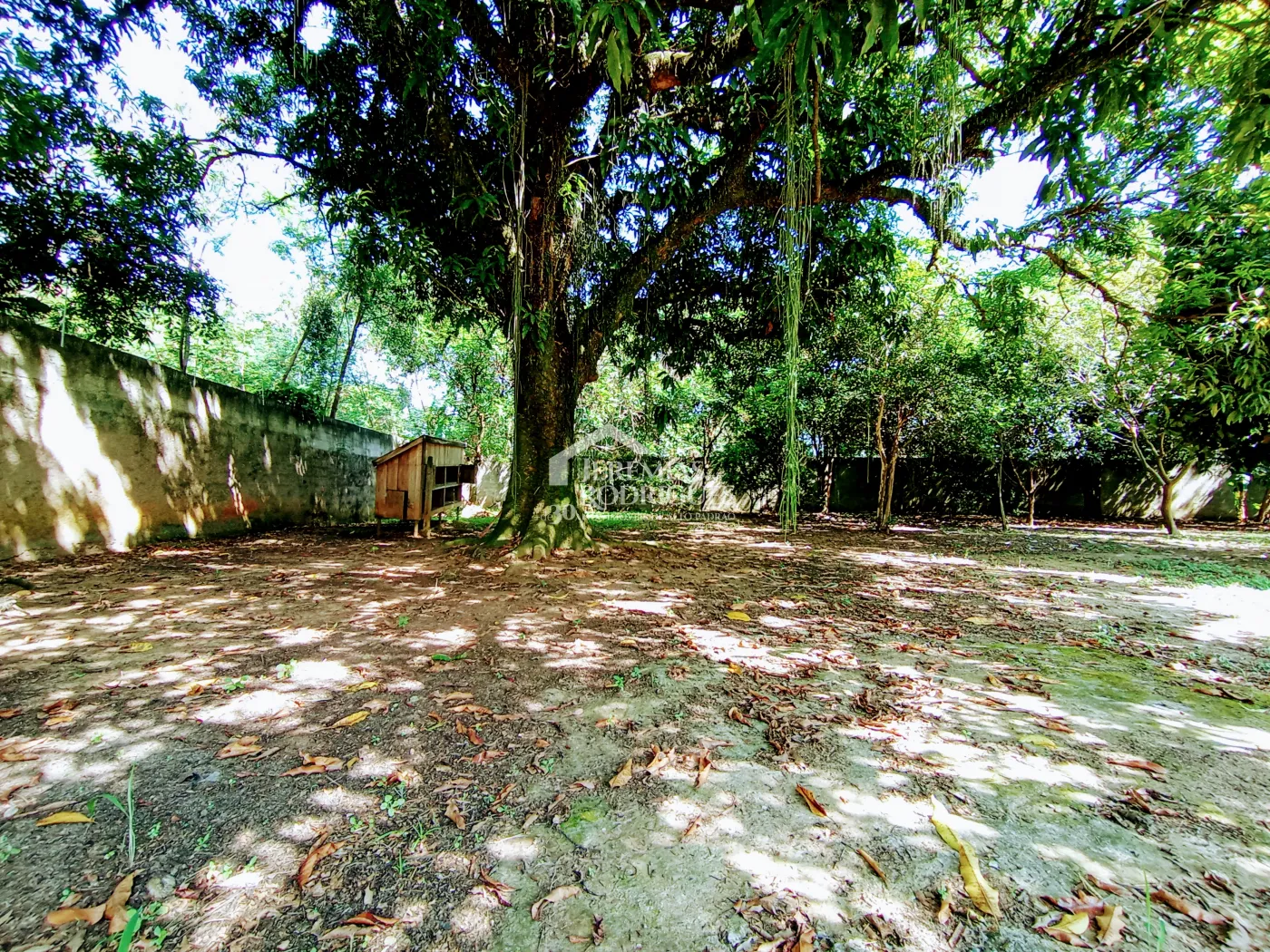 Chácara para locação com 4 dormitórios no bairro Jardim Carlota em Moreira Cesar/SP