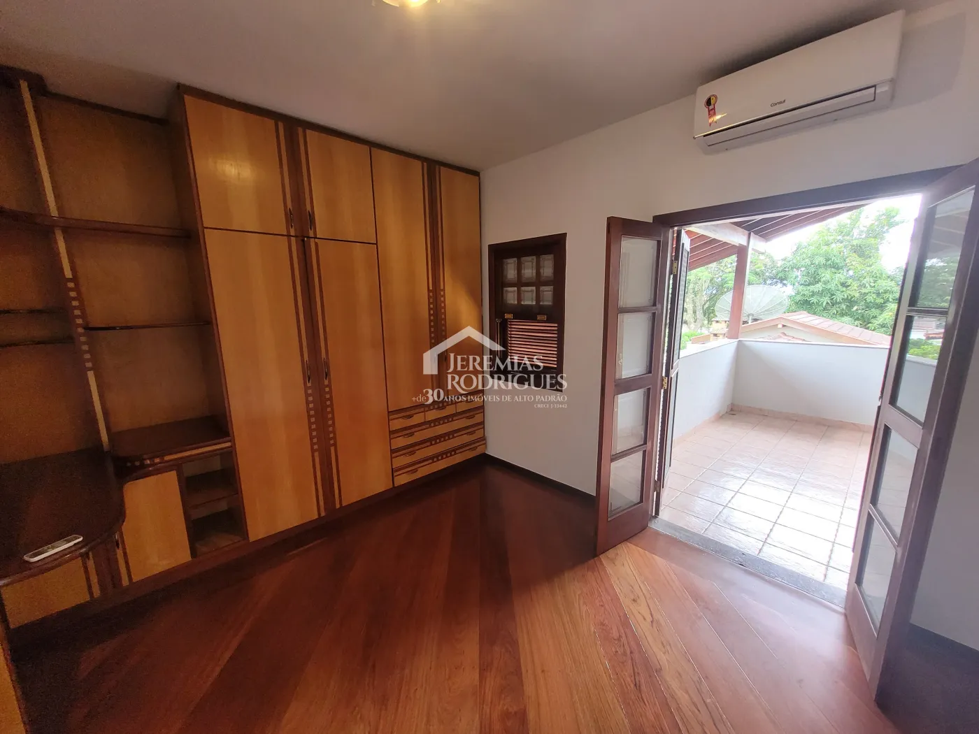 Casa com 4 dormitórios, 330 m² - Condomínio Village Paineiras- Pindamonhangaba/SP.
