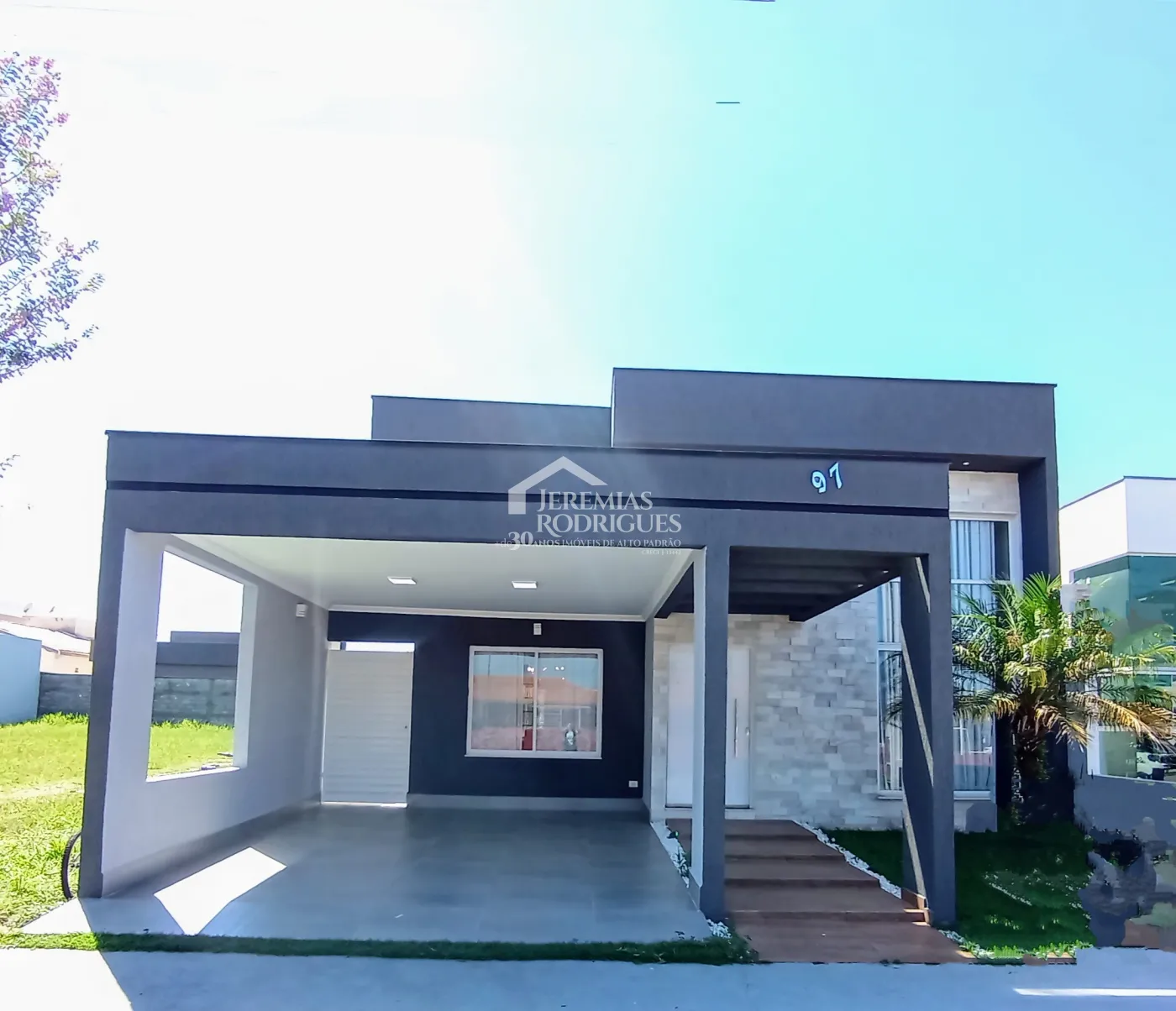 Casa para venda com 3 dormitórios no Condomínio Residencial Tecoara em Taubaté/SP